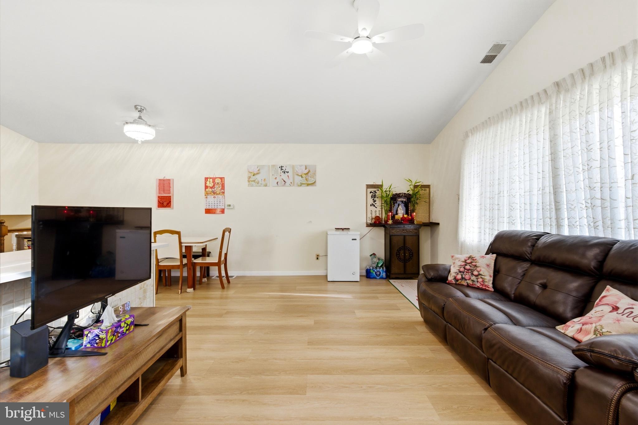 BUSTLETON - Residential