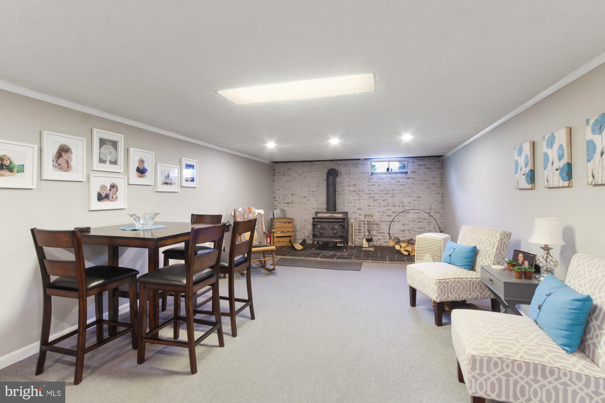 EAST MANCHESTER TWP. - Residential
