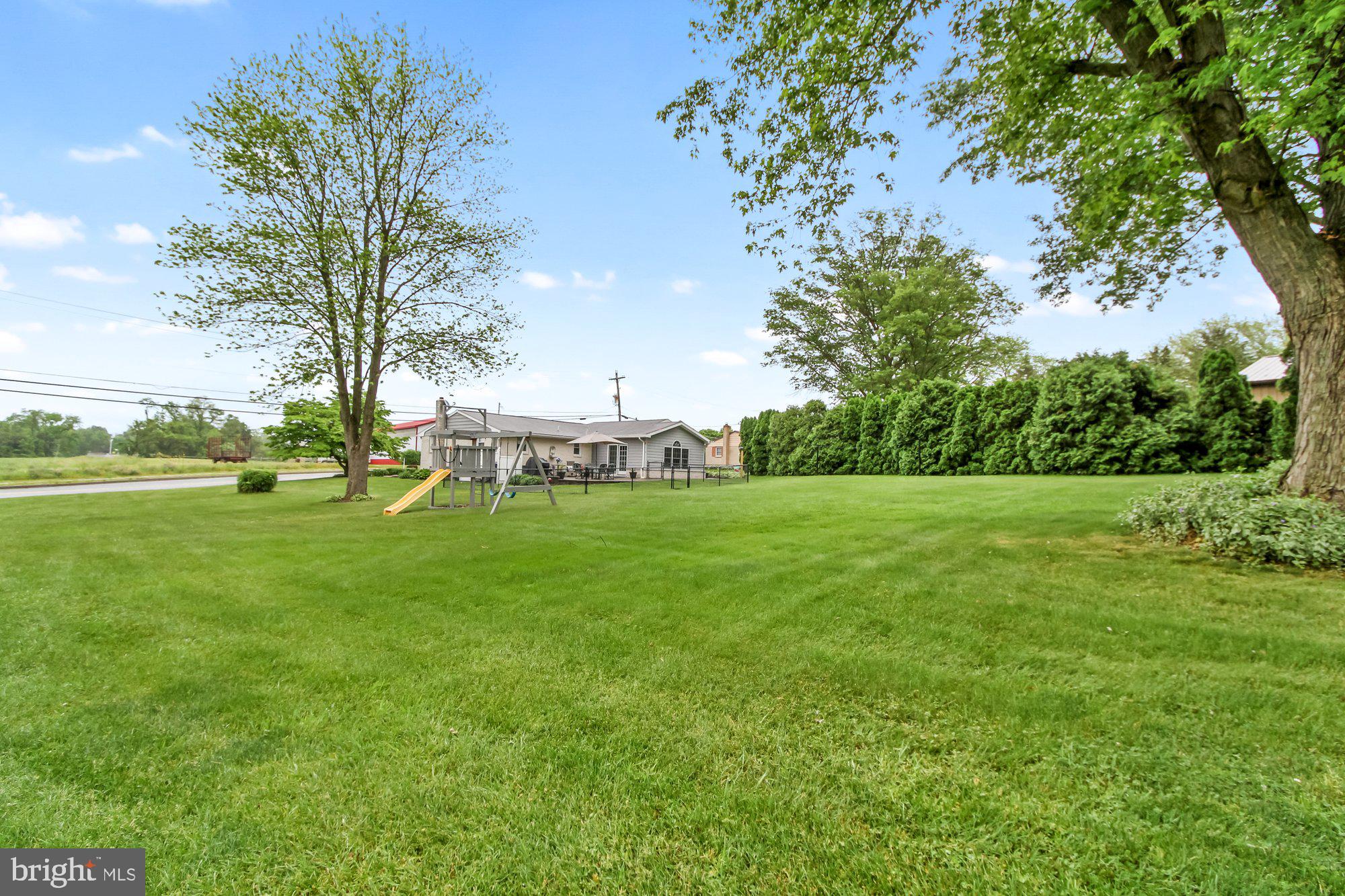 EAST MANCHESTER TWP. - Residential