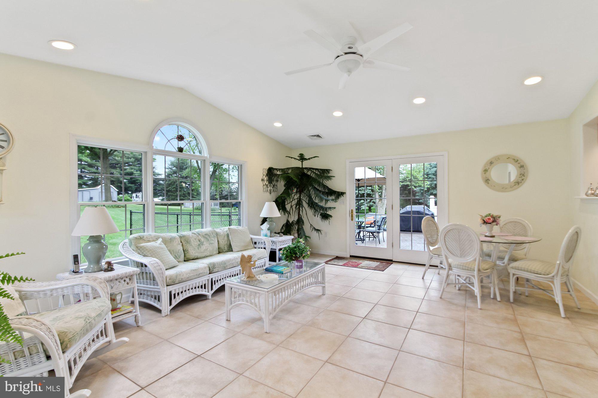 EAST MANCHESTER TWP. - Residential