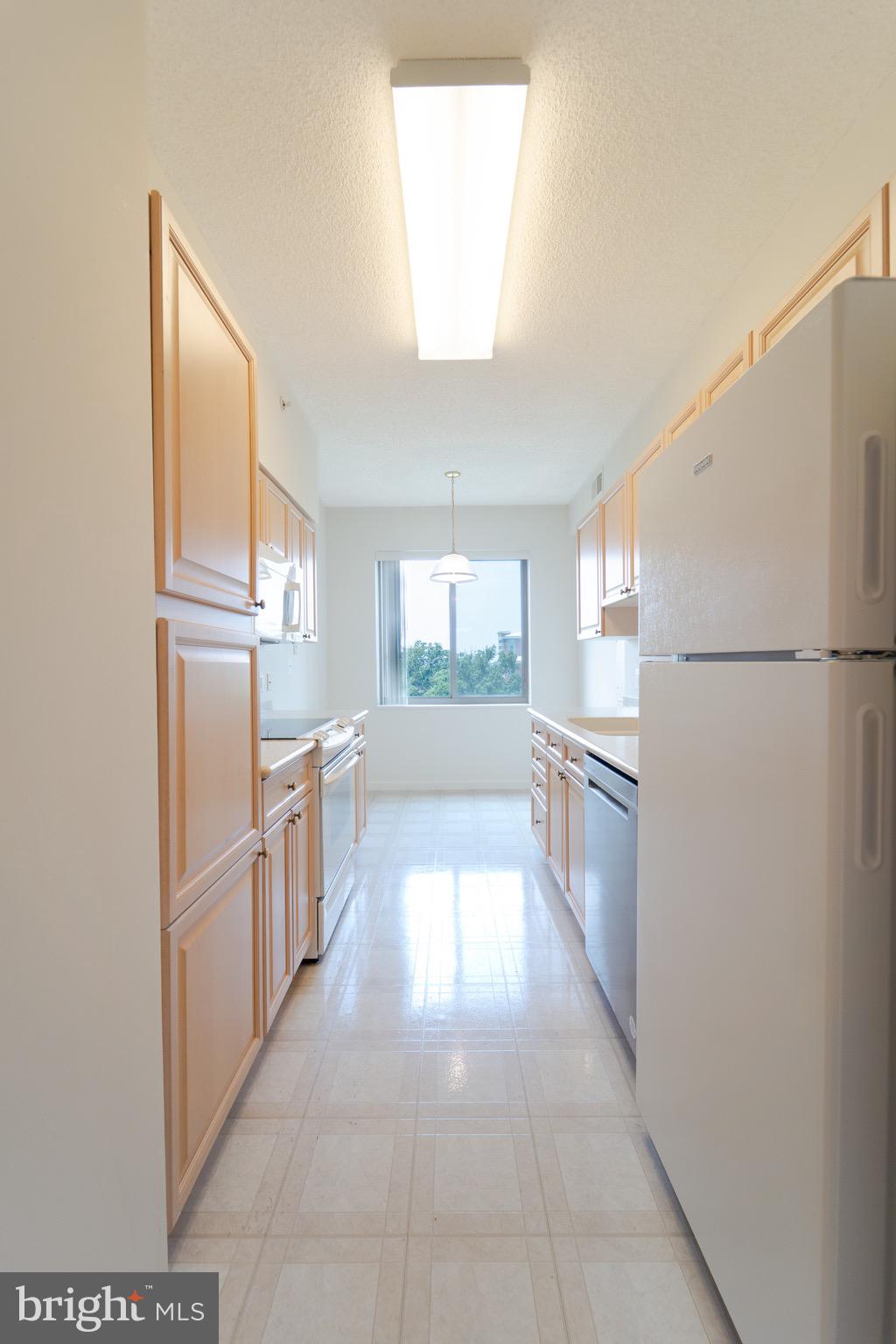 RIVERVIEW AT LANSDOWNE WOODS - Residential