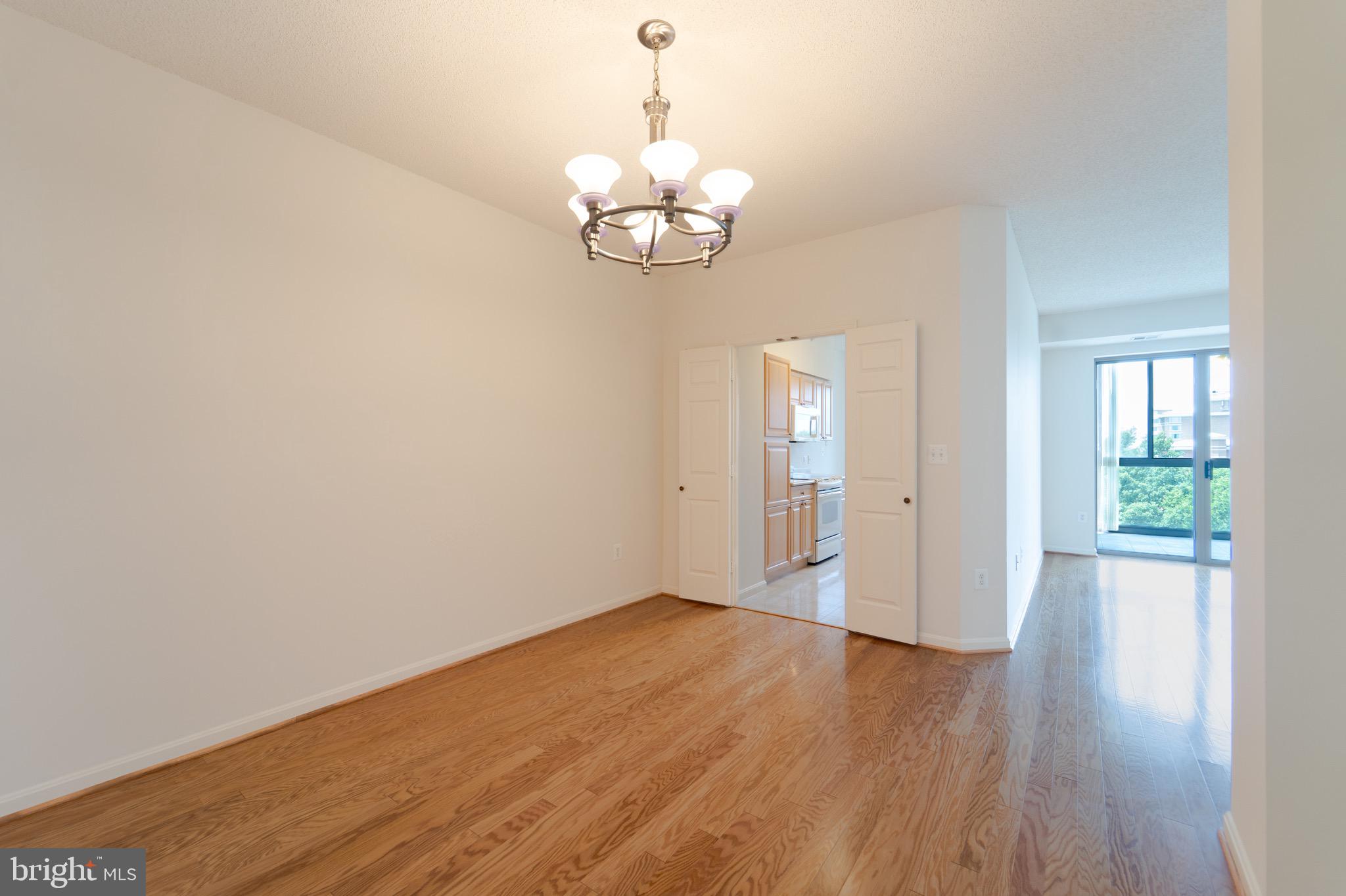 RIVERVIEW AT LANSDOWNE WOODS - Residential