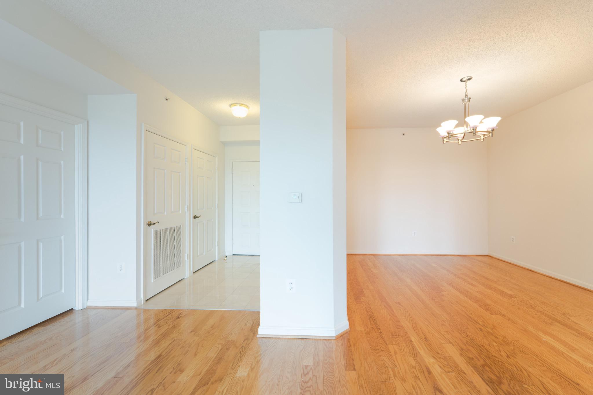 RIVERVIEW AT LANSDOWNE WOODS - Residential