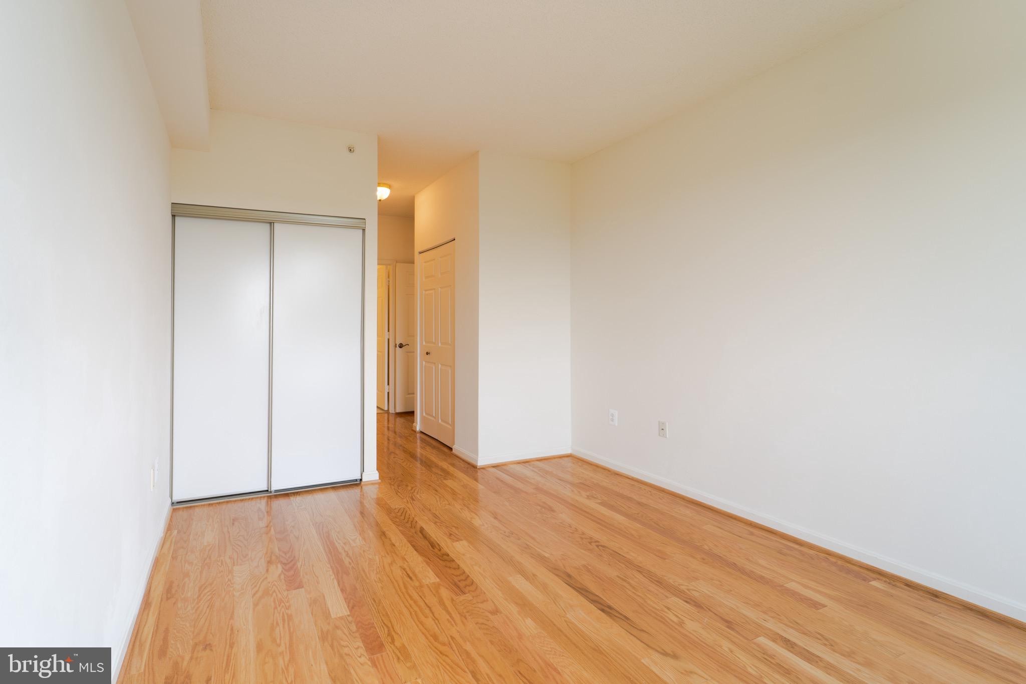 RIVERVIEW AT LANSDOWNE WOODS - Residential