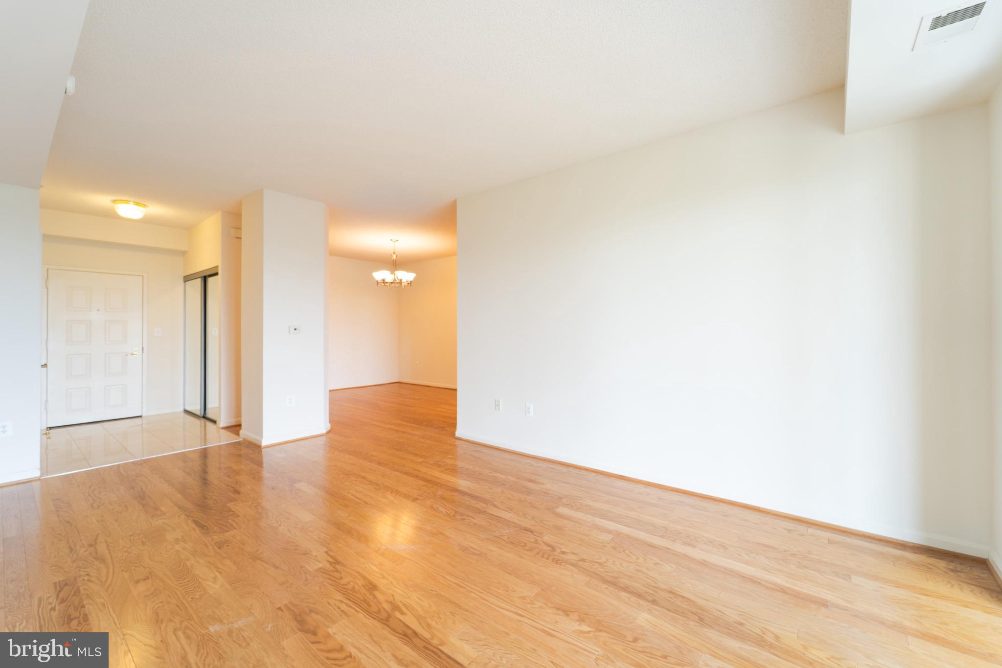 RIVERVIEW AT LANSDOWNE WOODS - Residential