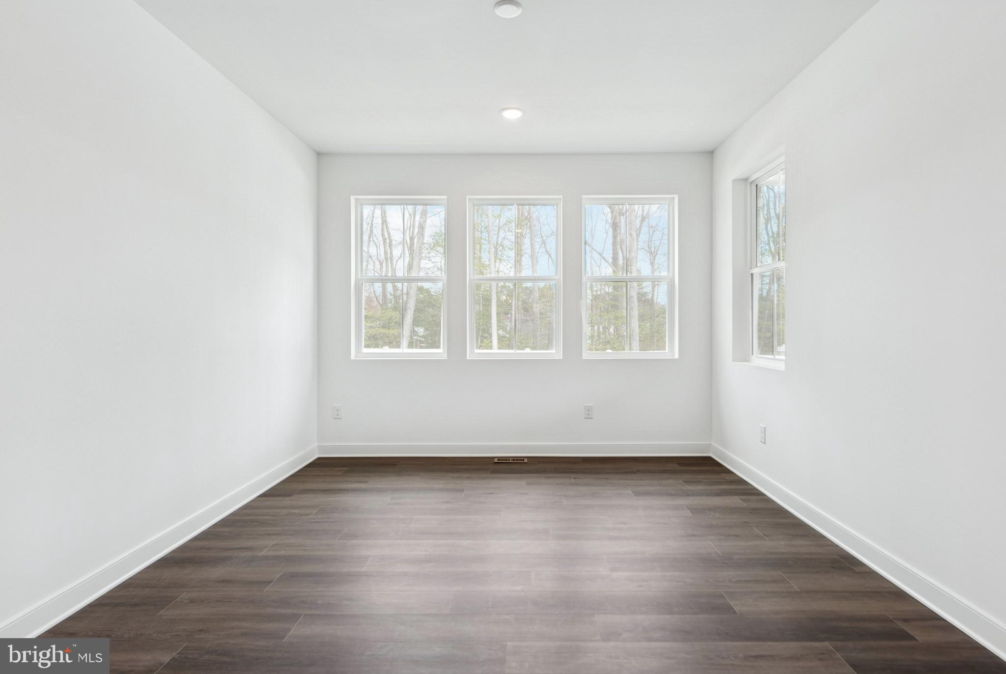 FOUR SEASONS AT KENT ISLAND - Residential