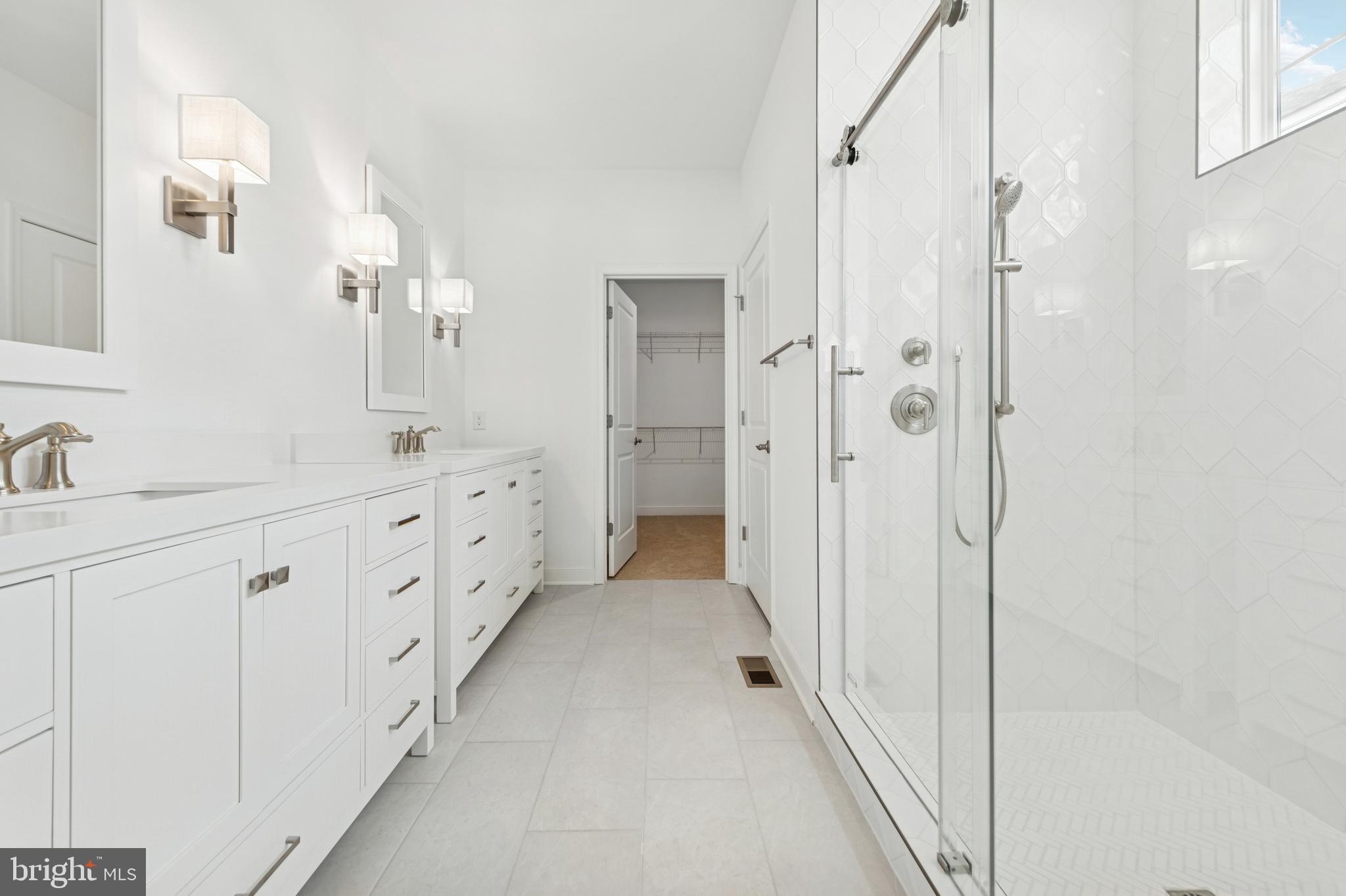FOUR SEASONS AT KENT ISLAND - Residential