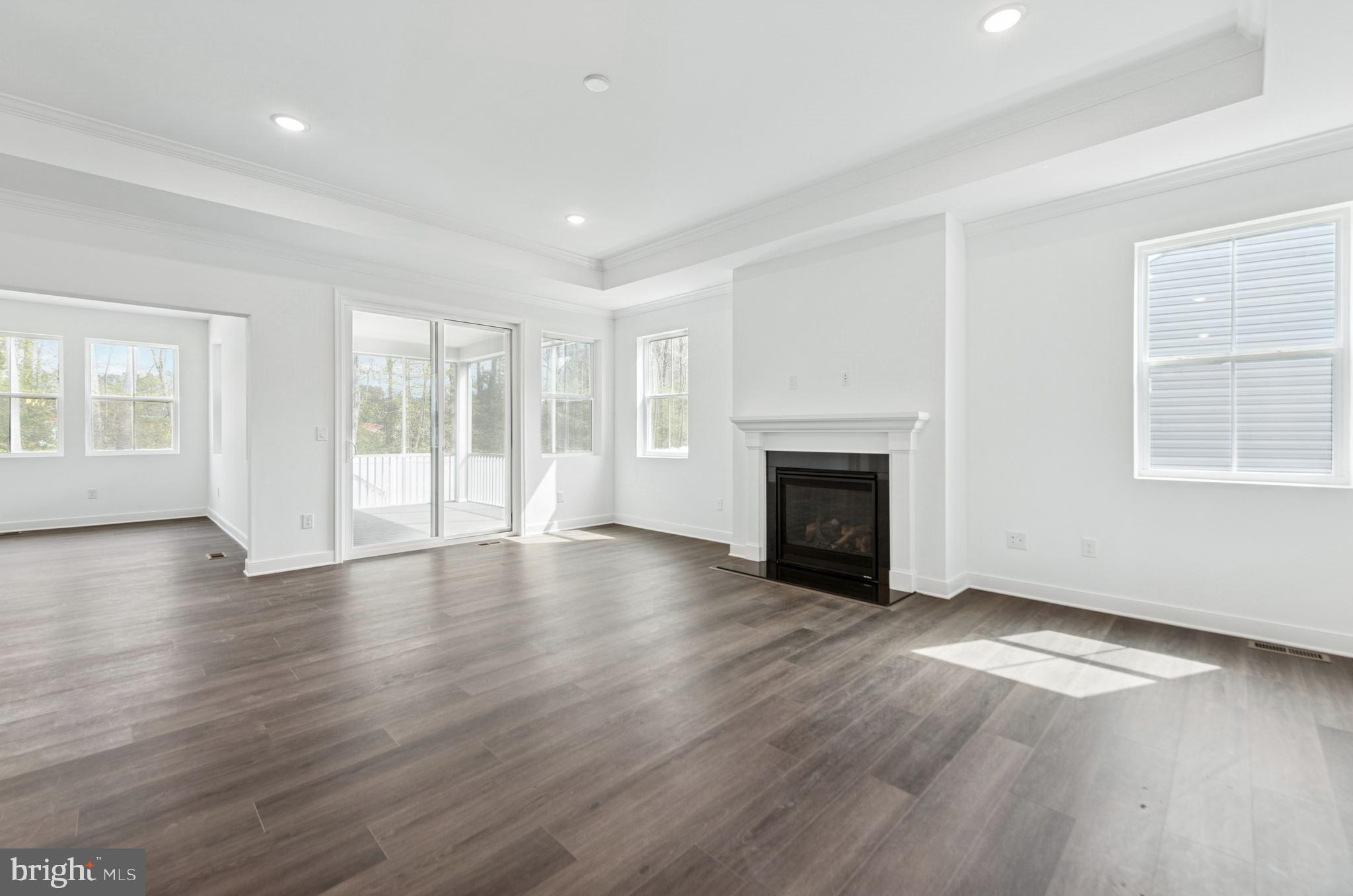 FOUR SEASONS AT KENT ISLAND - Residential