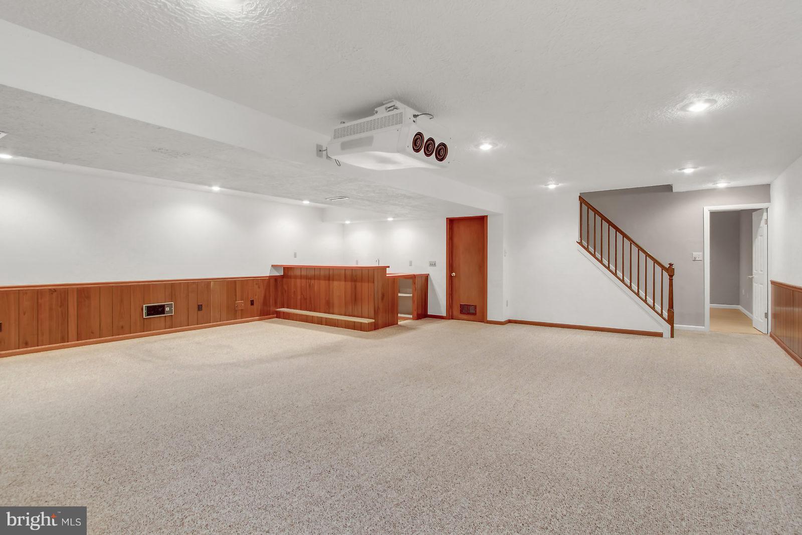 PENN OAKS - Residential