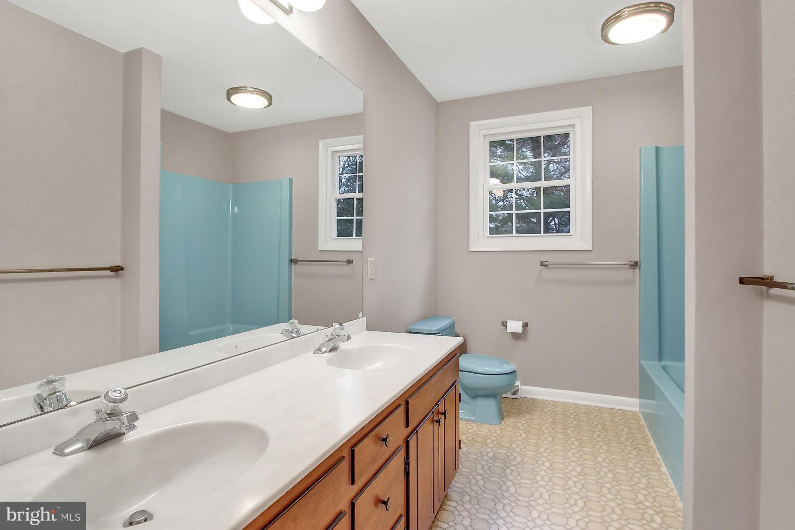 PENN OAKS - Residential