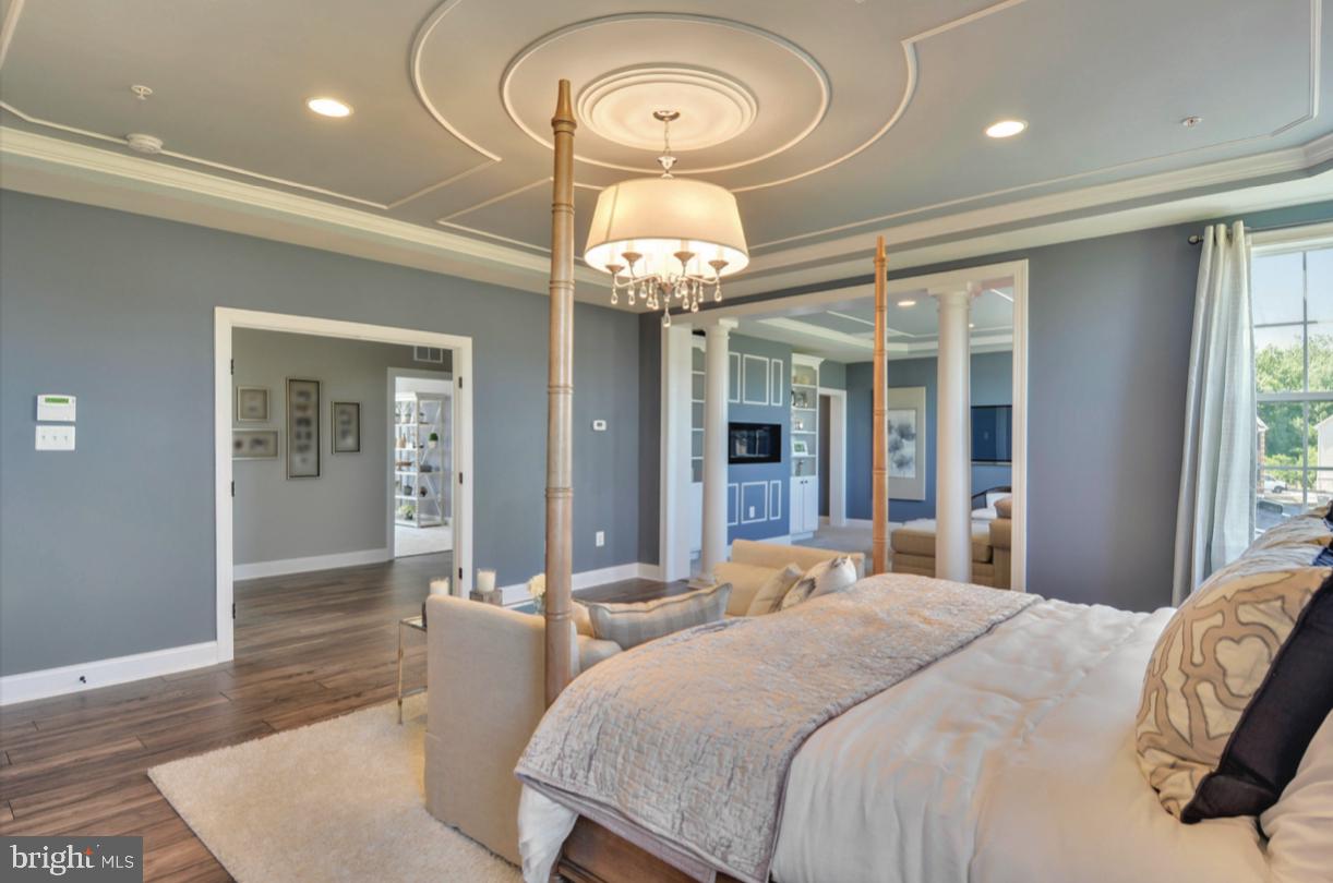 QUEEN ANNE - Residential