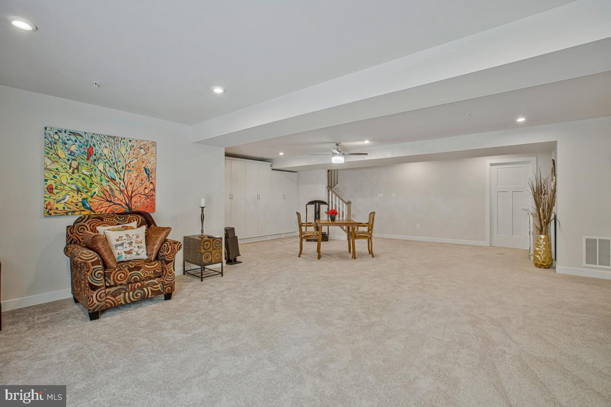 TWO RIVERS - Residential