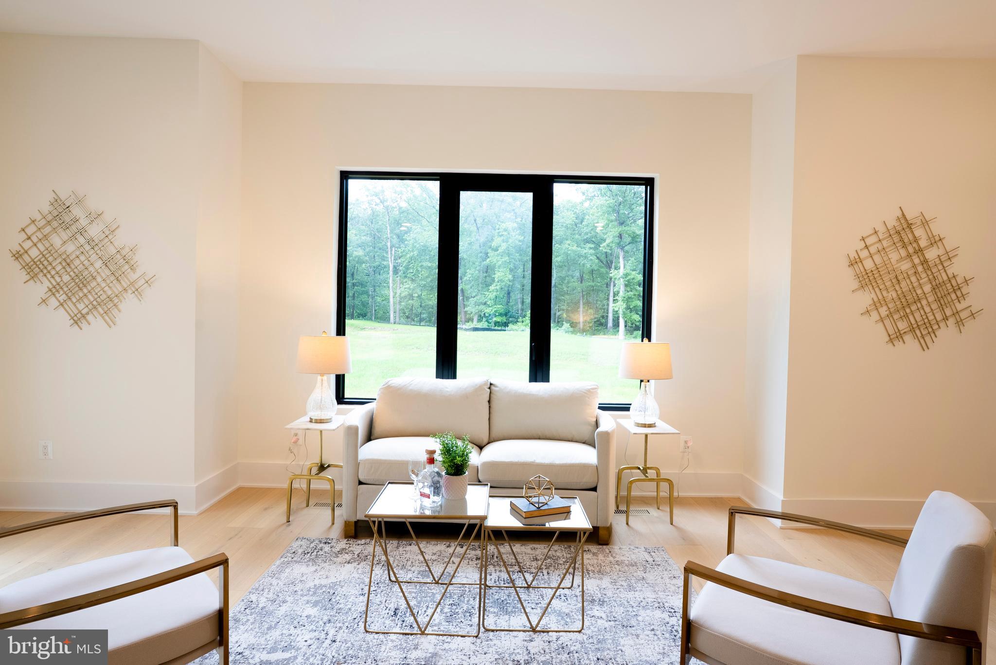 BRADDOCK WOODS - Residential