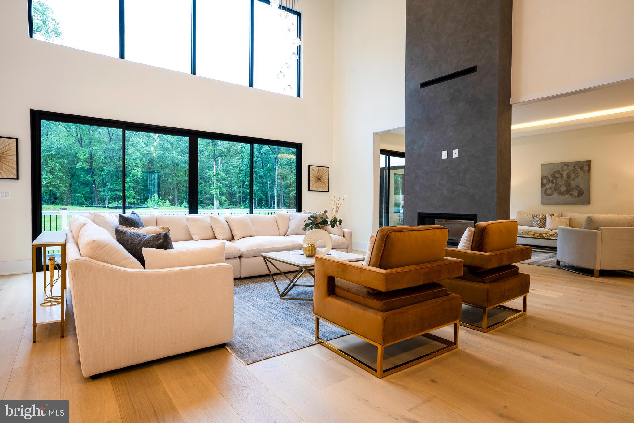 BRADDOCK WOODS - Residential
