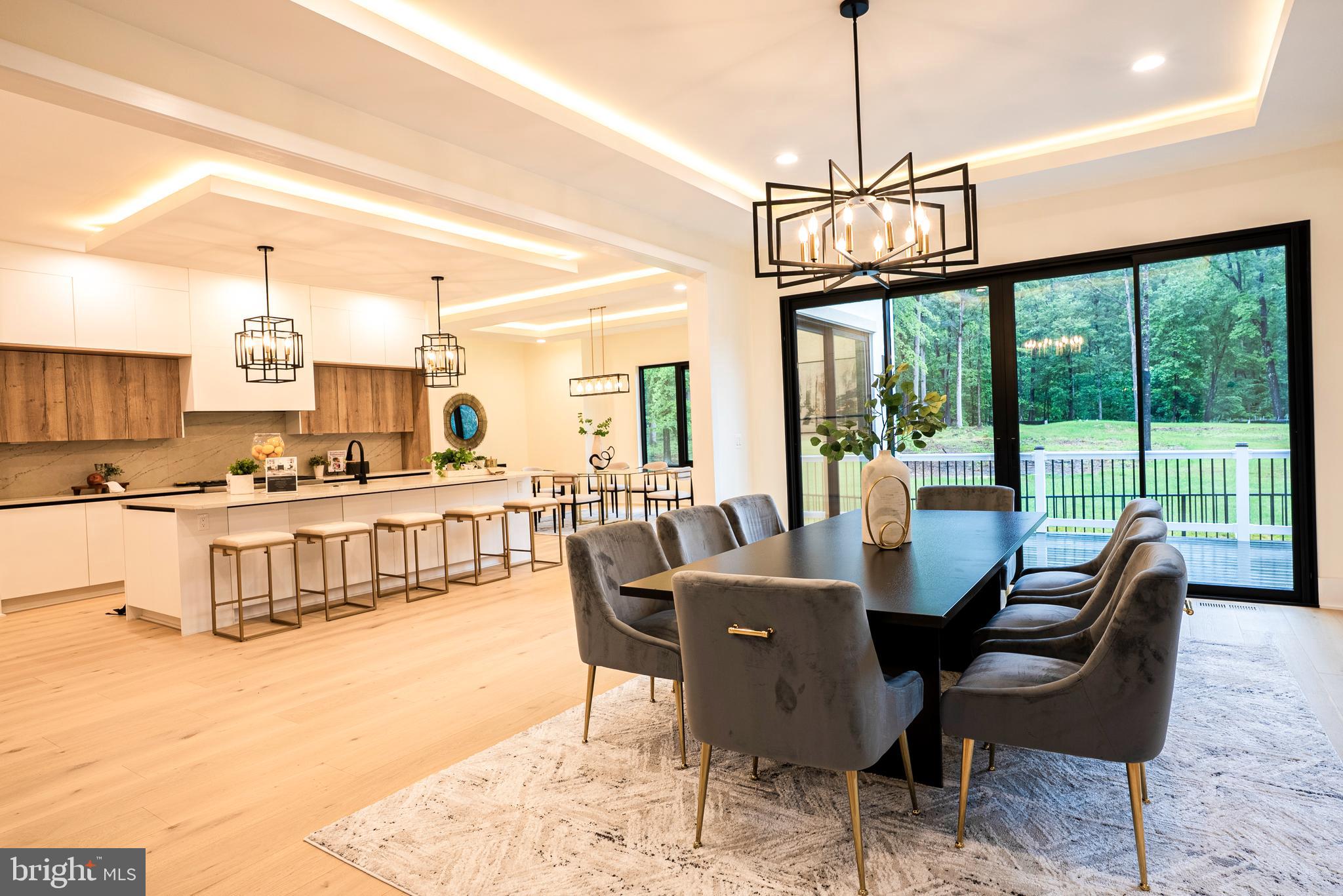 BRADDOCK WOODS - Residential