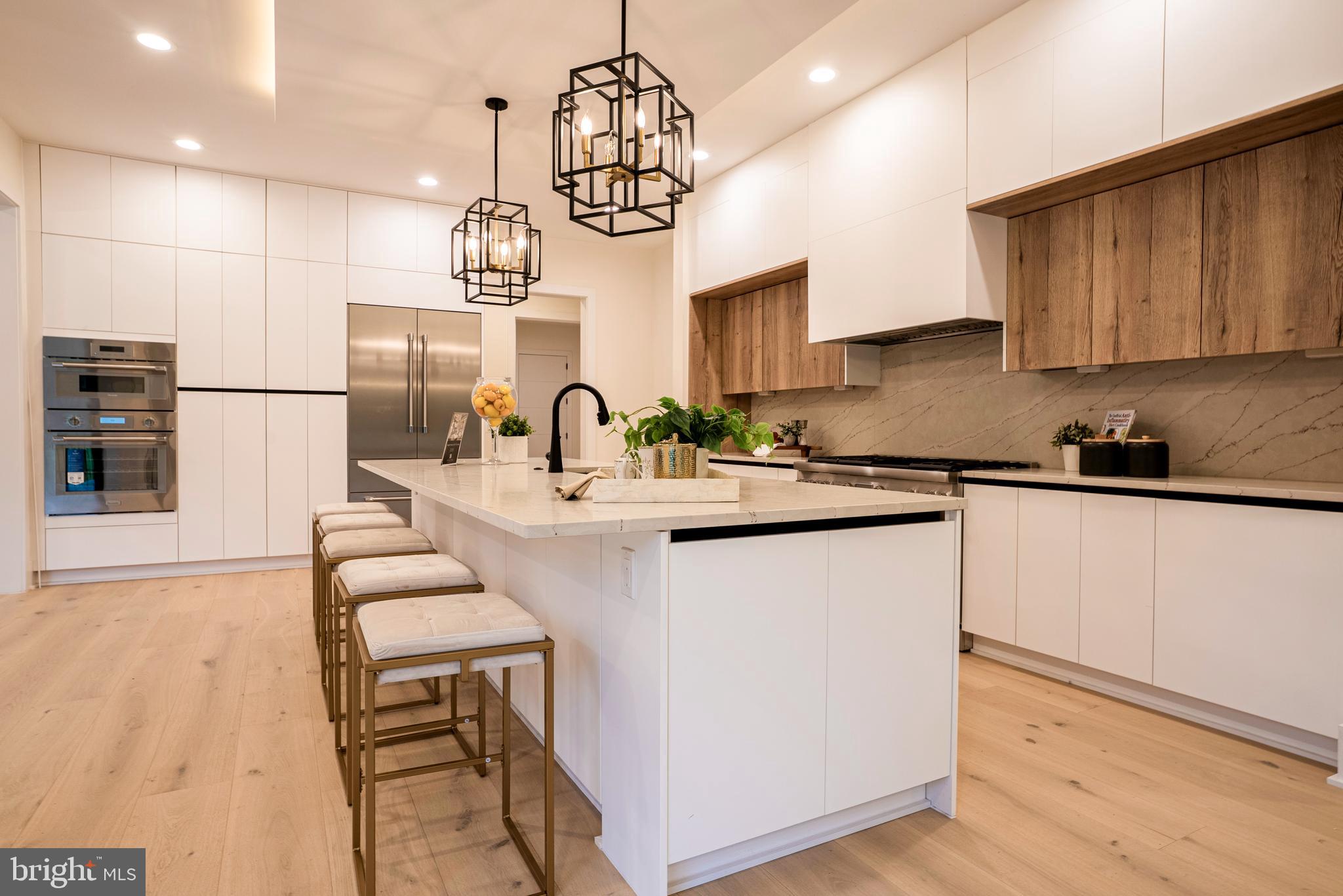 BRADDOCK WOODS - Residential
