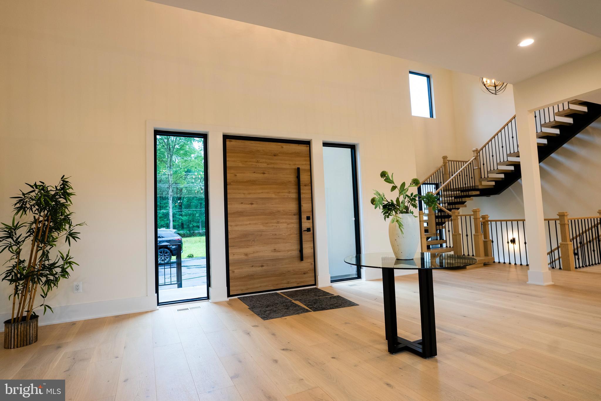 BRADDOCK WOODS - Residential