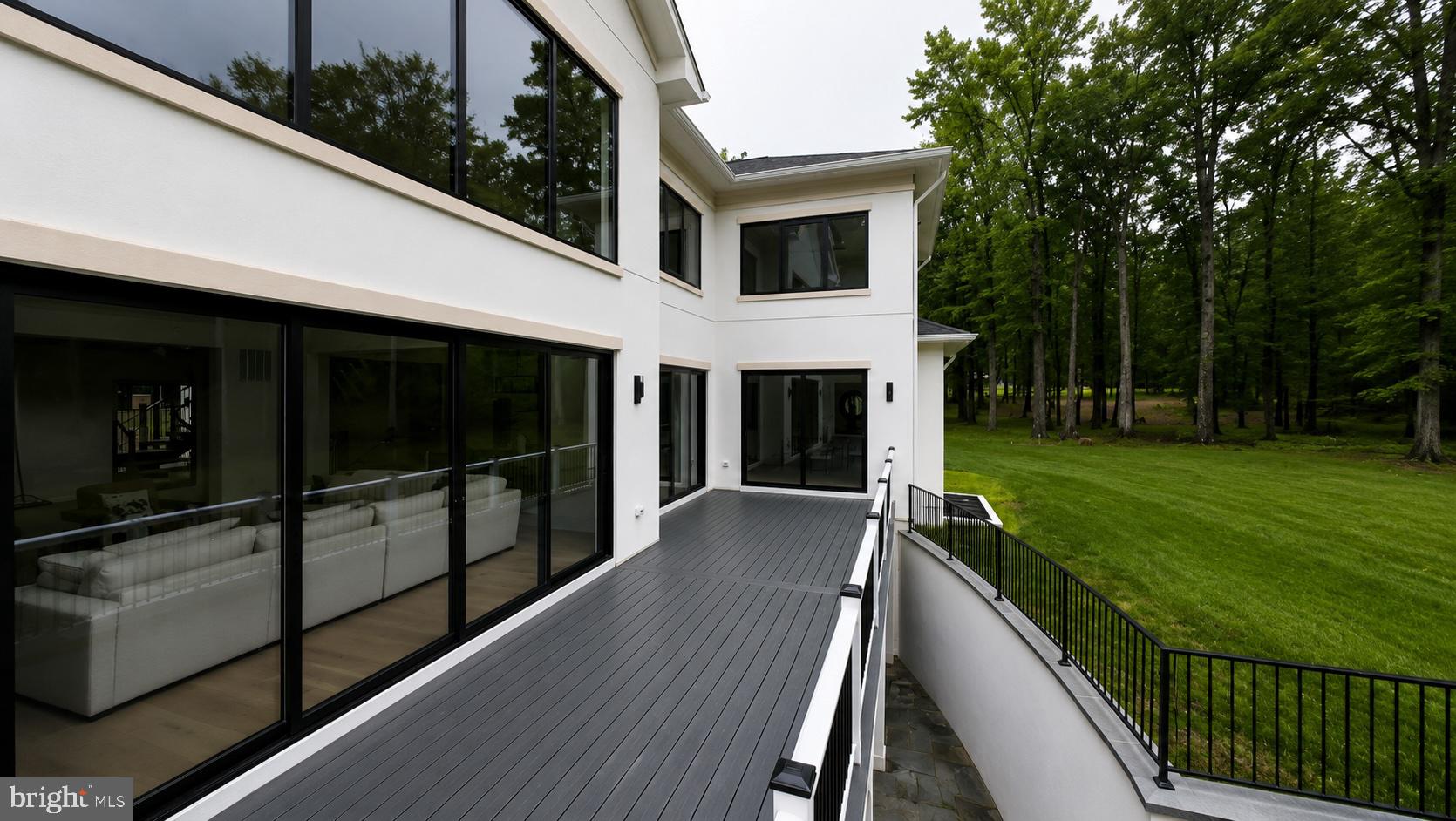BRADDOCK WOODS - Residential