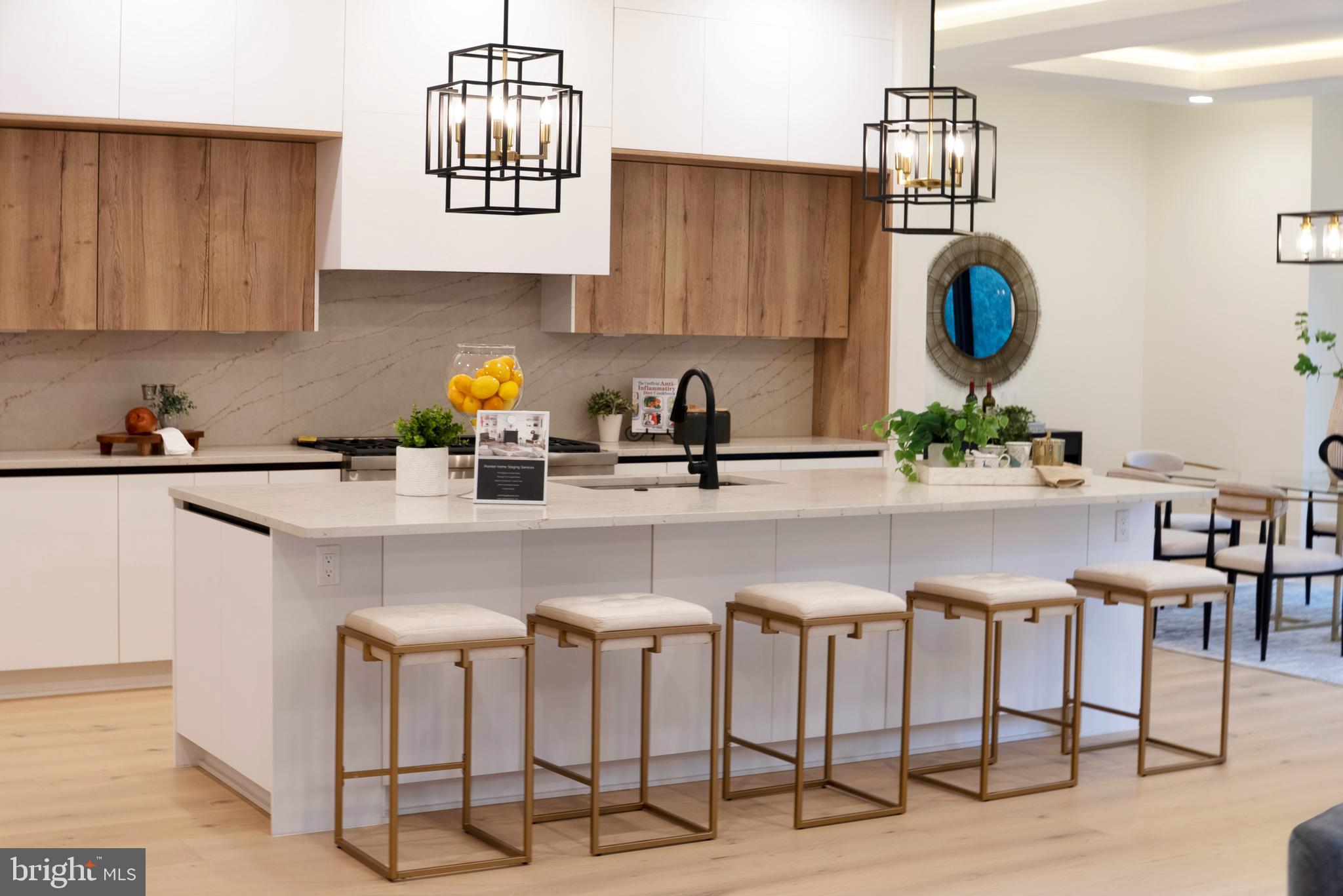BRADDOCK WOODS - Residential
