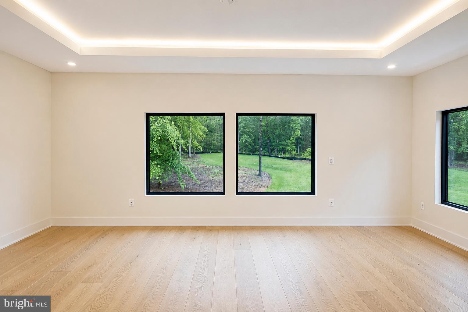 BRADDOCK WOODS - Residential