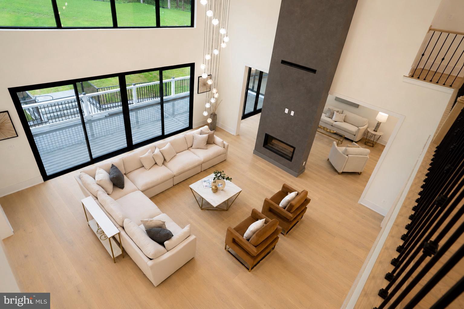 BRADDOCK WOODS - Residential