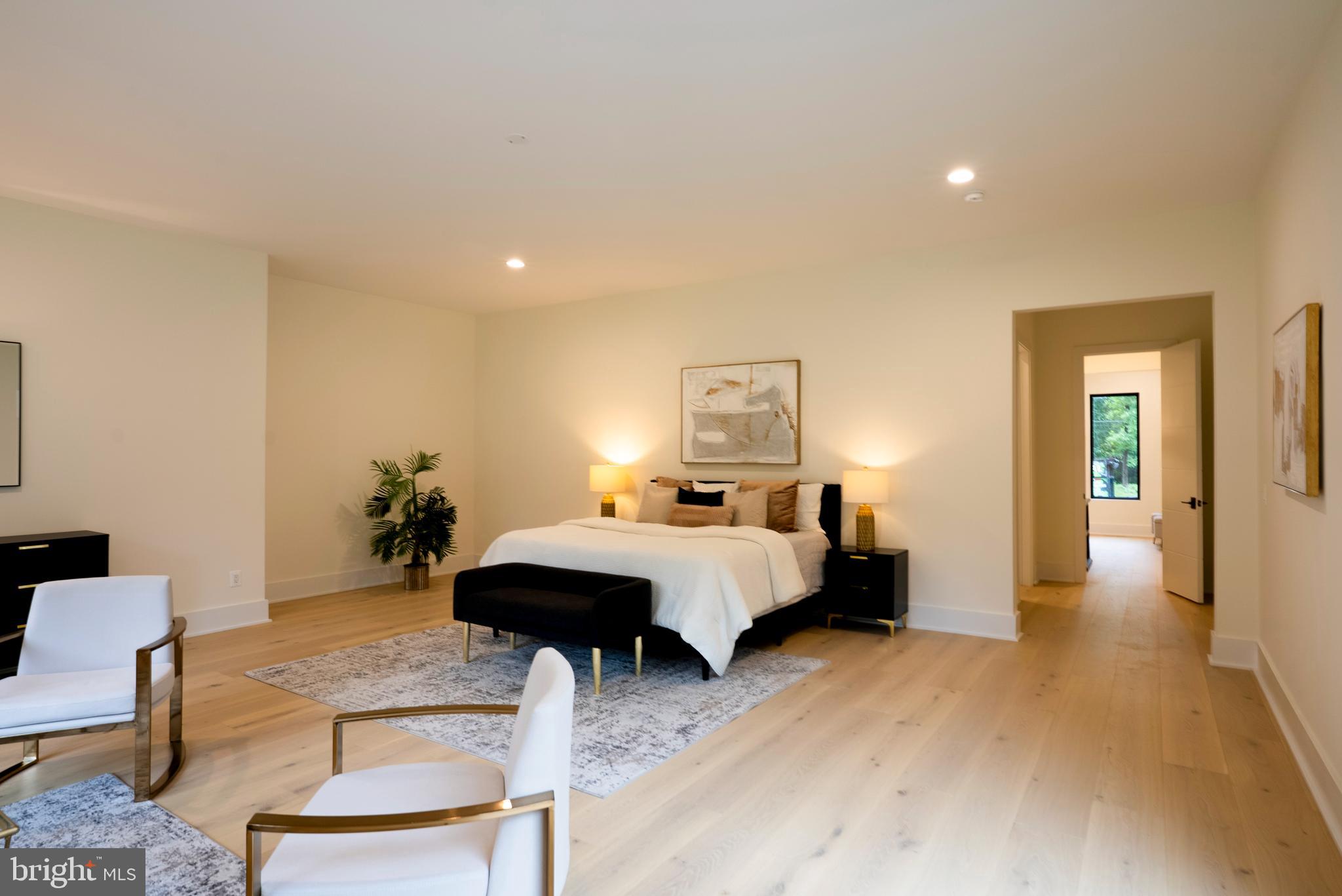 BRADDOCK WOODS - Residential