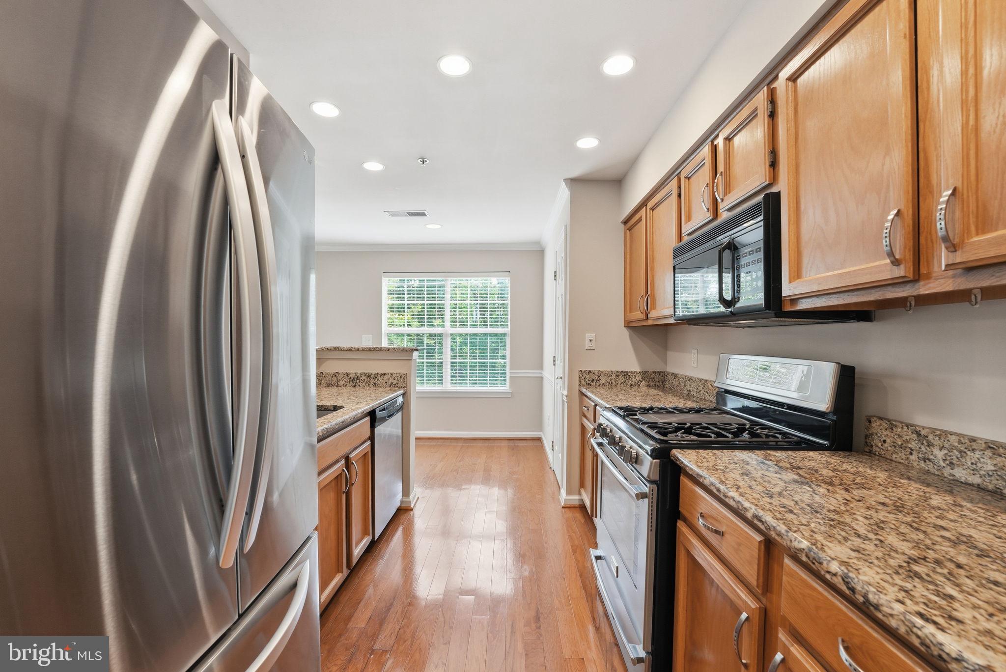STRATFORD CONDOS - Residential