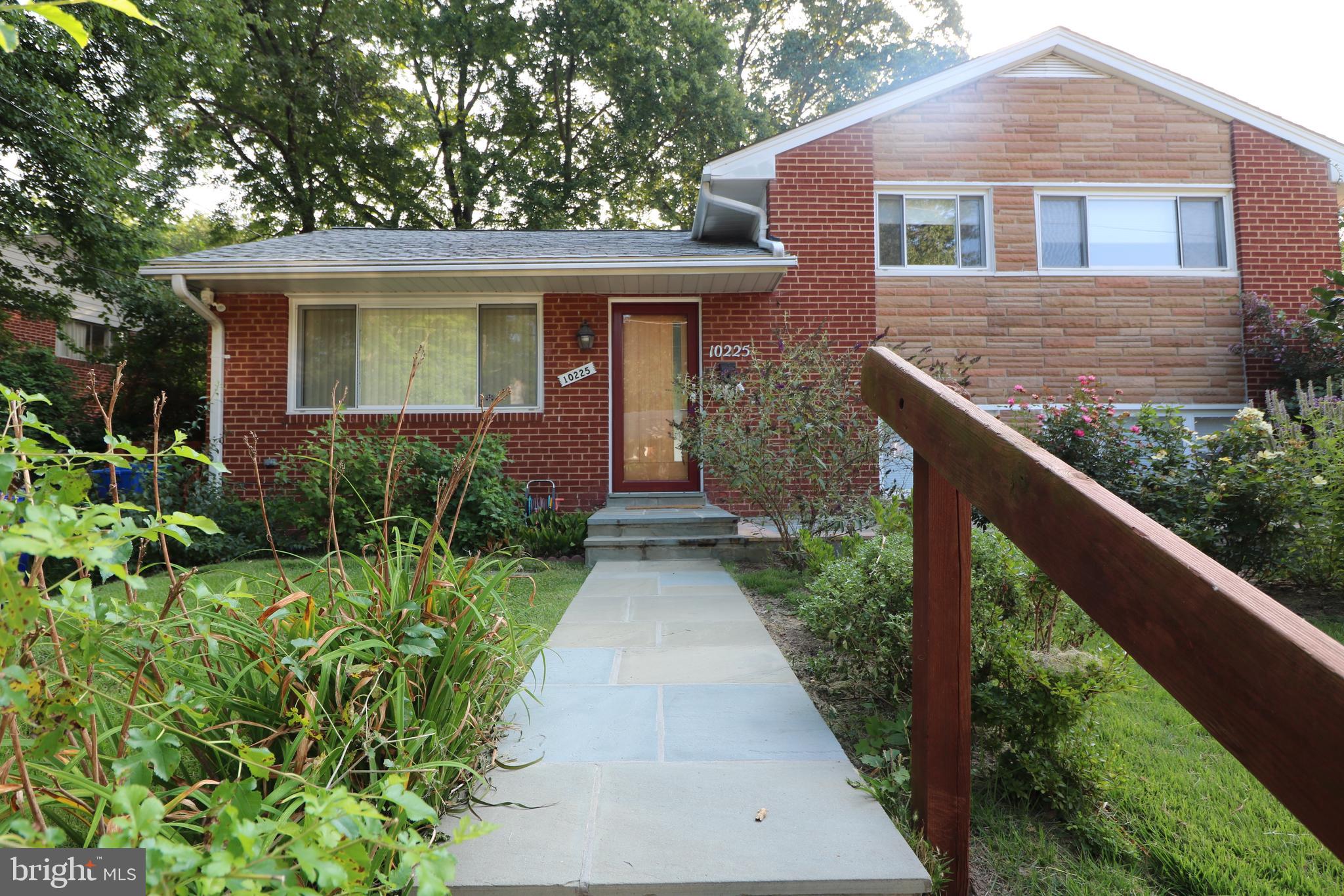 CARROLL KNOLLS - Residential Lease