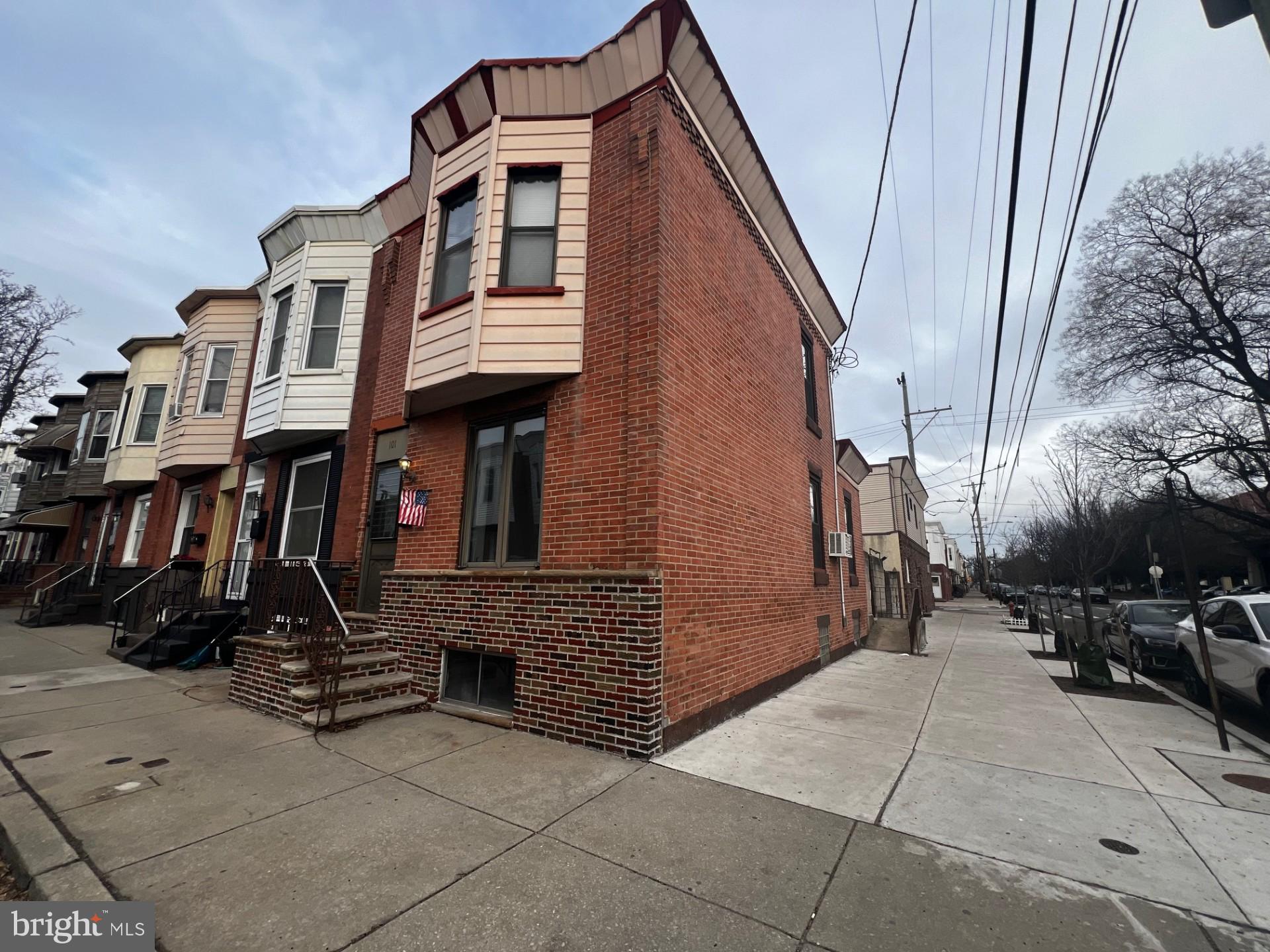 WHITMAN - Residential