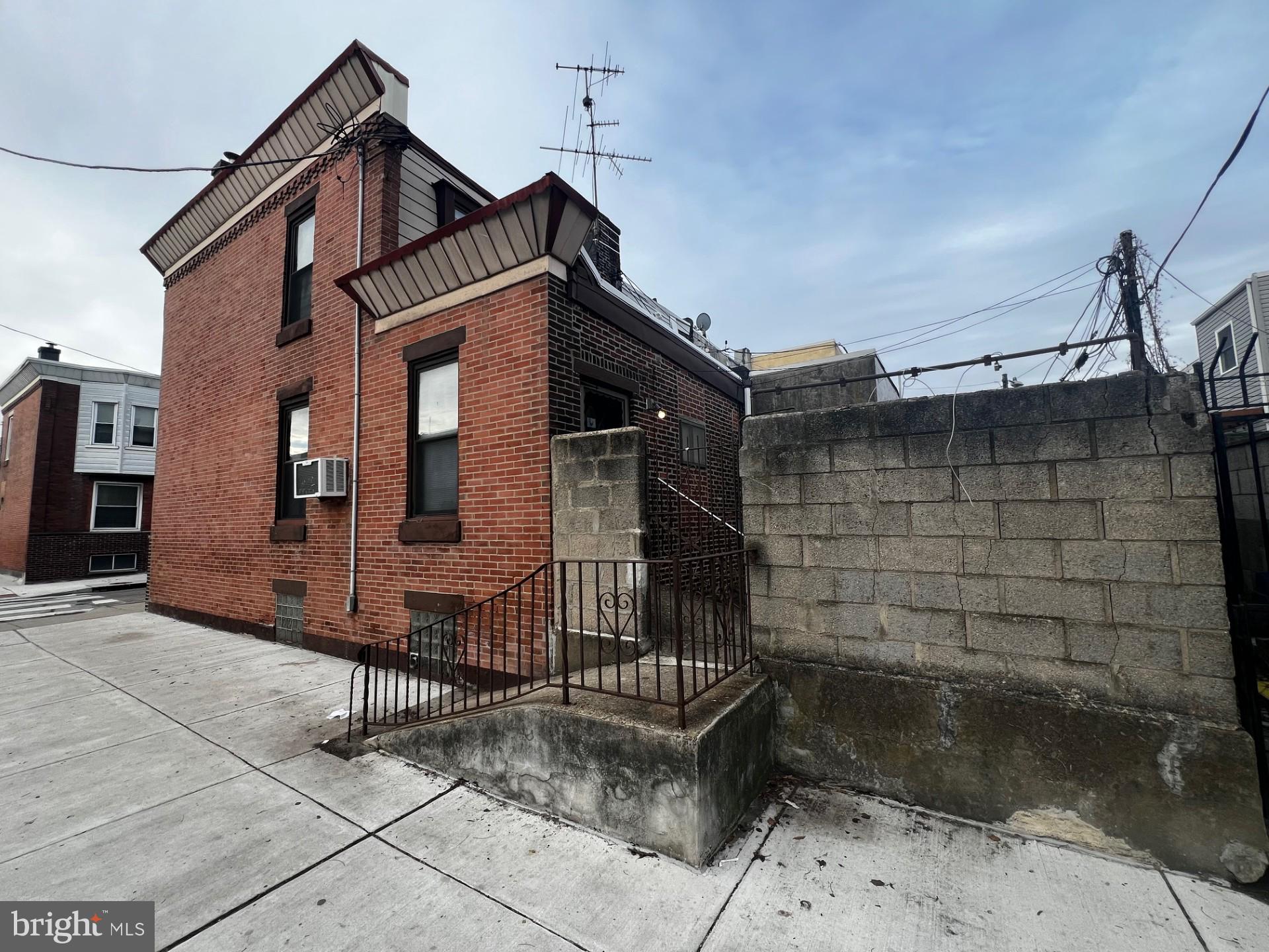 WHITMAN - Residential