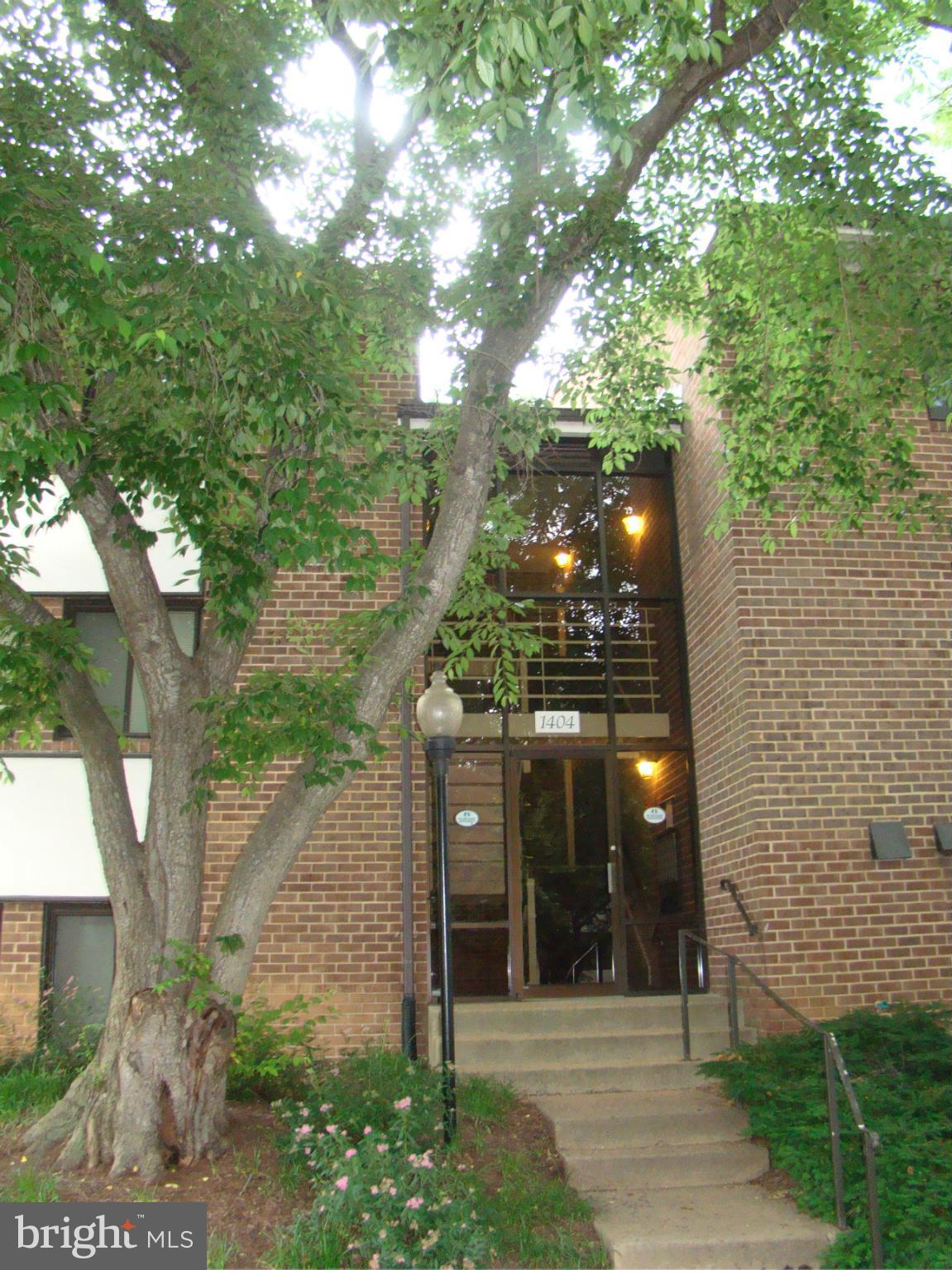 Top level condo with view of trees. Spacious 2 bedroom, 2 bath condo located close to Lake Anne, Metro and Town Center. Large living room, separate dining and generous sized bedrooms. Walk-in closet in the master bedroom. Large balcony, new windows and sliding glass door. Washer/dryer inside the home. ALL UTILITIES INCLUDED. Enjoy all of what Reston has to offer!