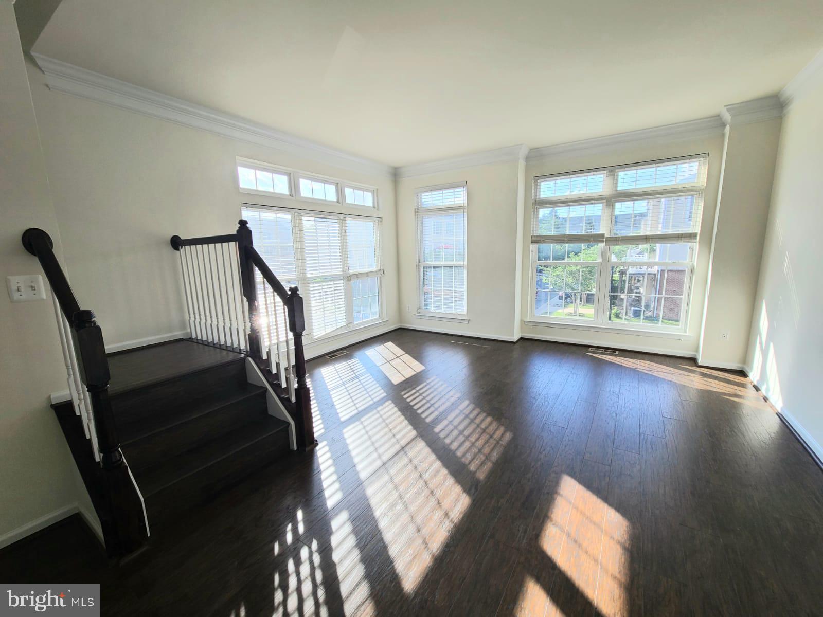 SOUTH RIDING - Residential Lease