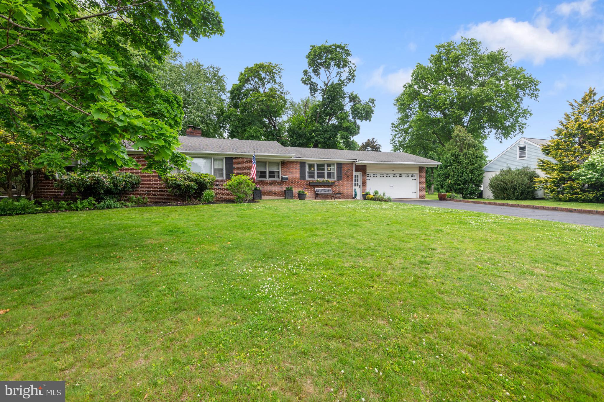 UPPER SOUTHAMPTON - Residential
