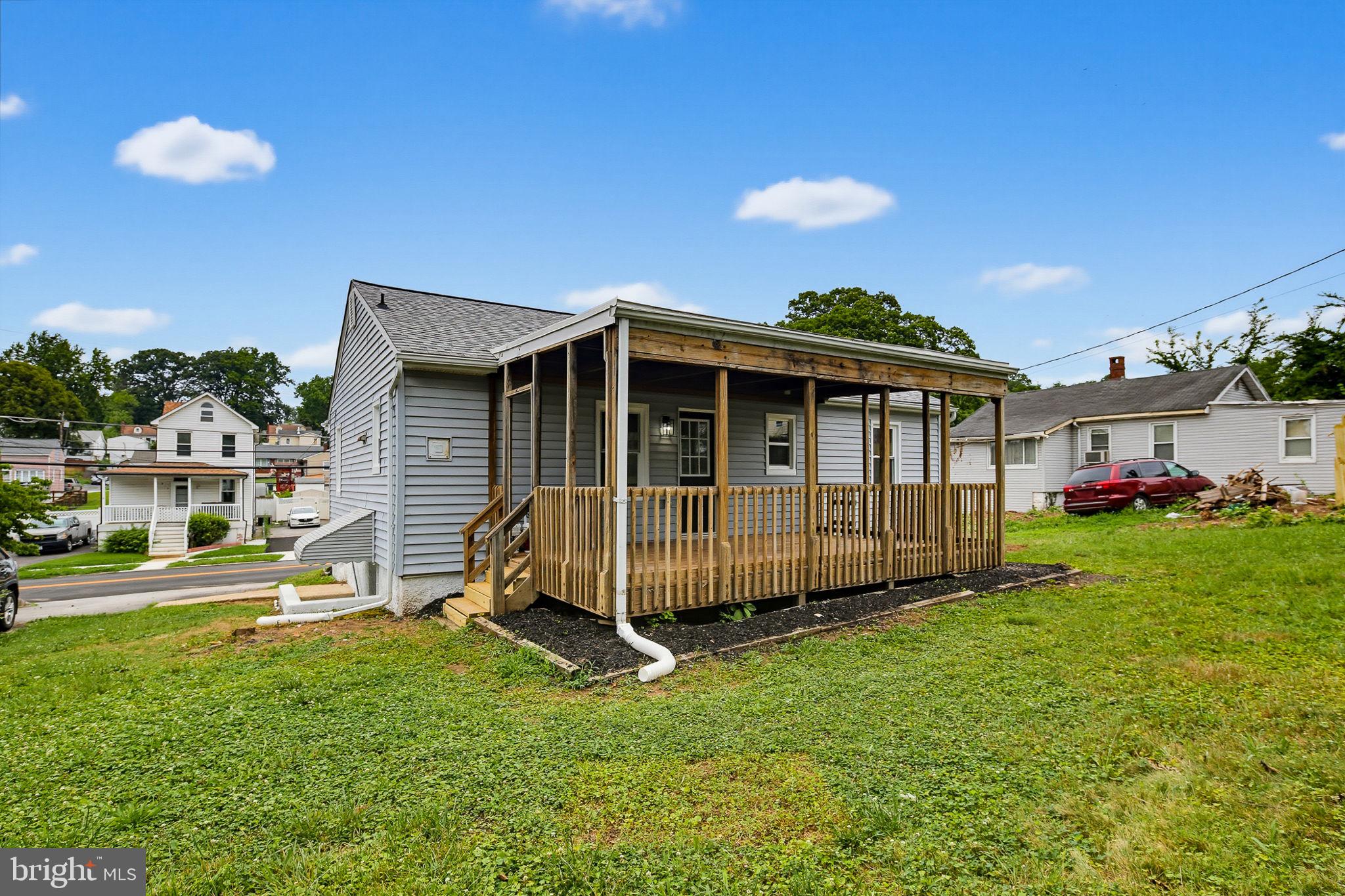 LANDSDOWNE - Residential