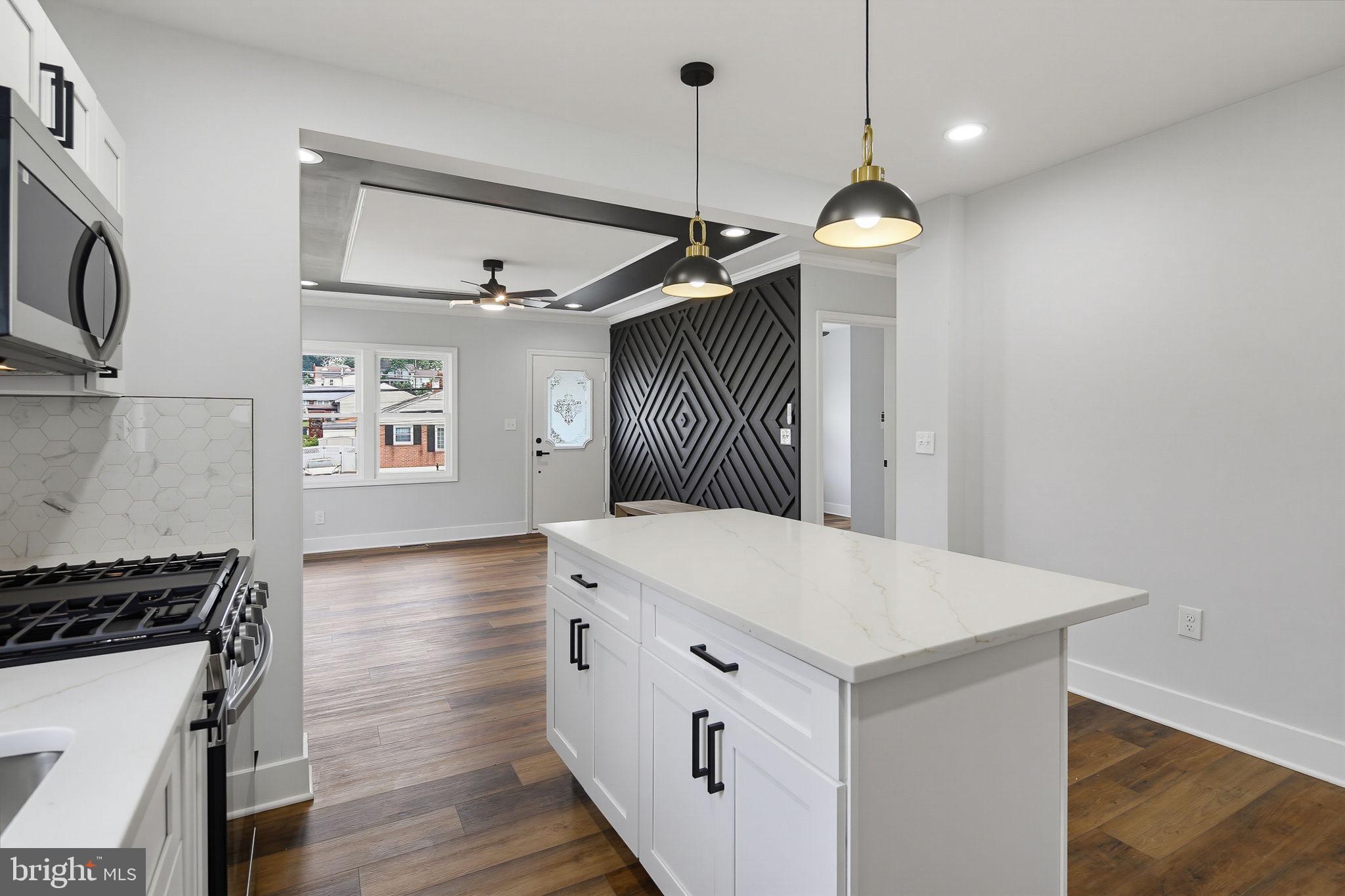LANDSDOWNE - Residential