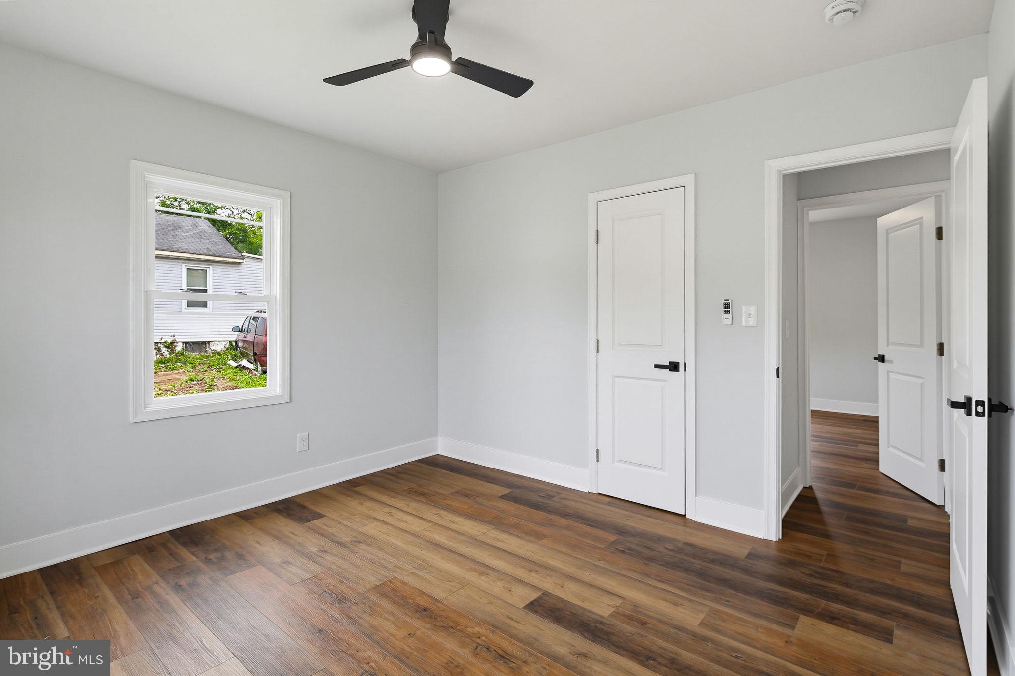 LANDSDOWNE - Residential