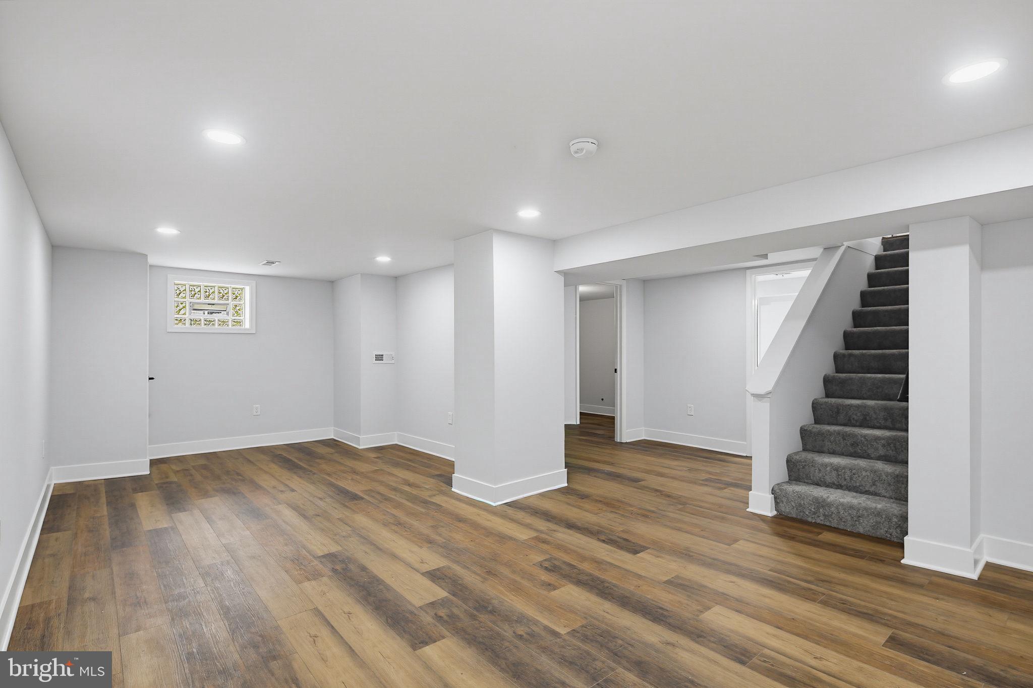 LANDSDOWNE - Residential