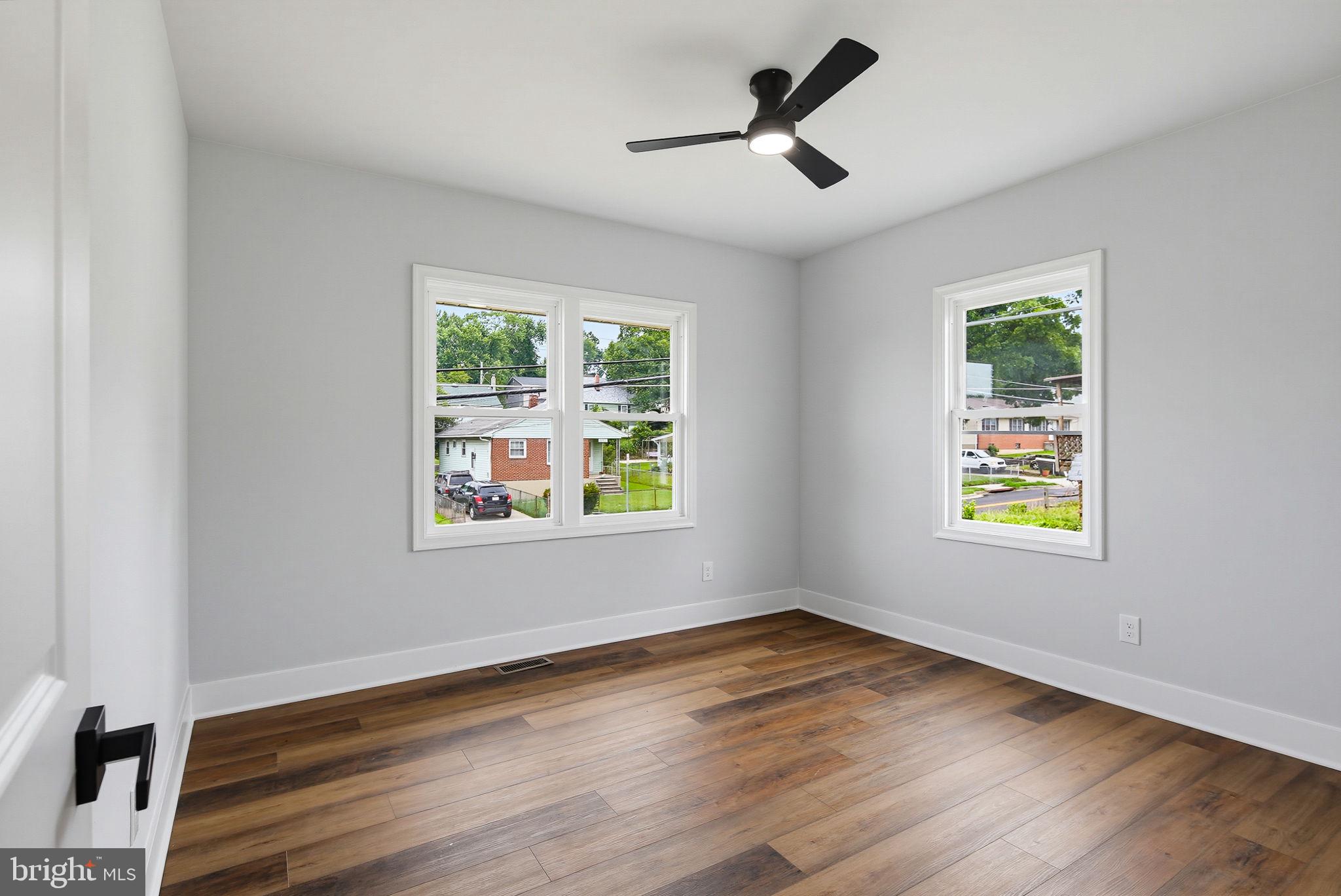 LANDSDOWNE - Residential