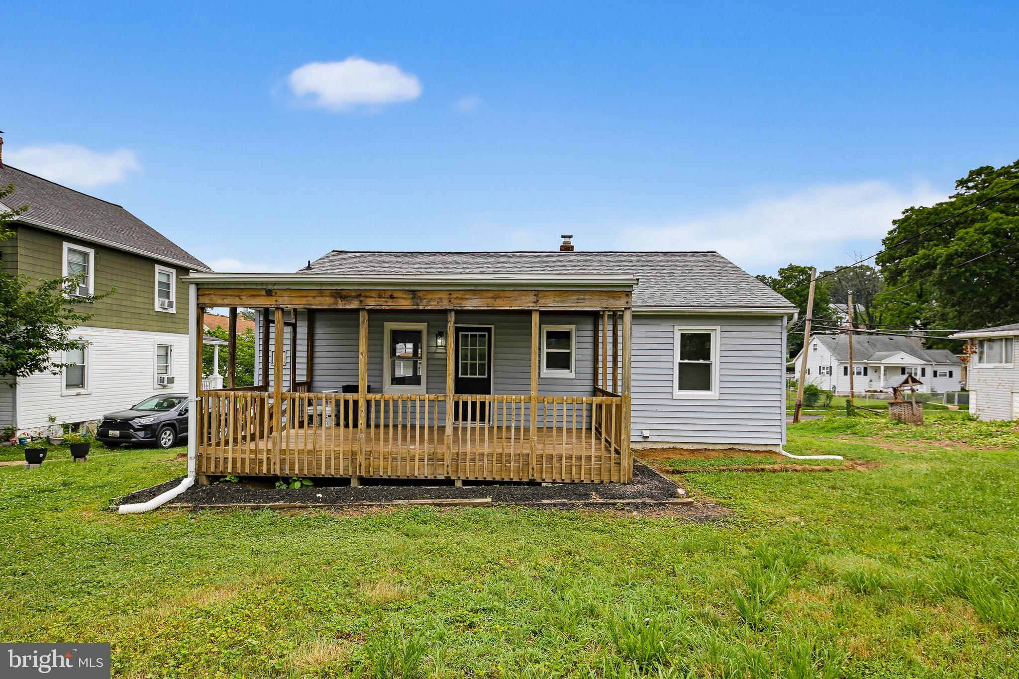 LANDSDOWNE - Residential