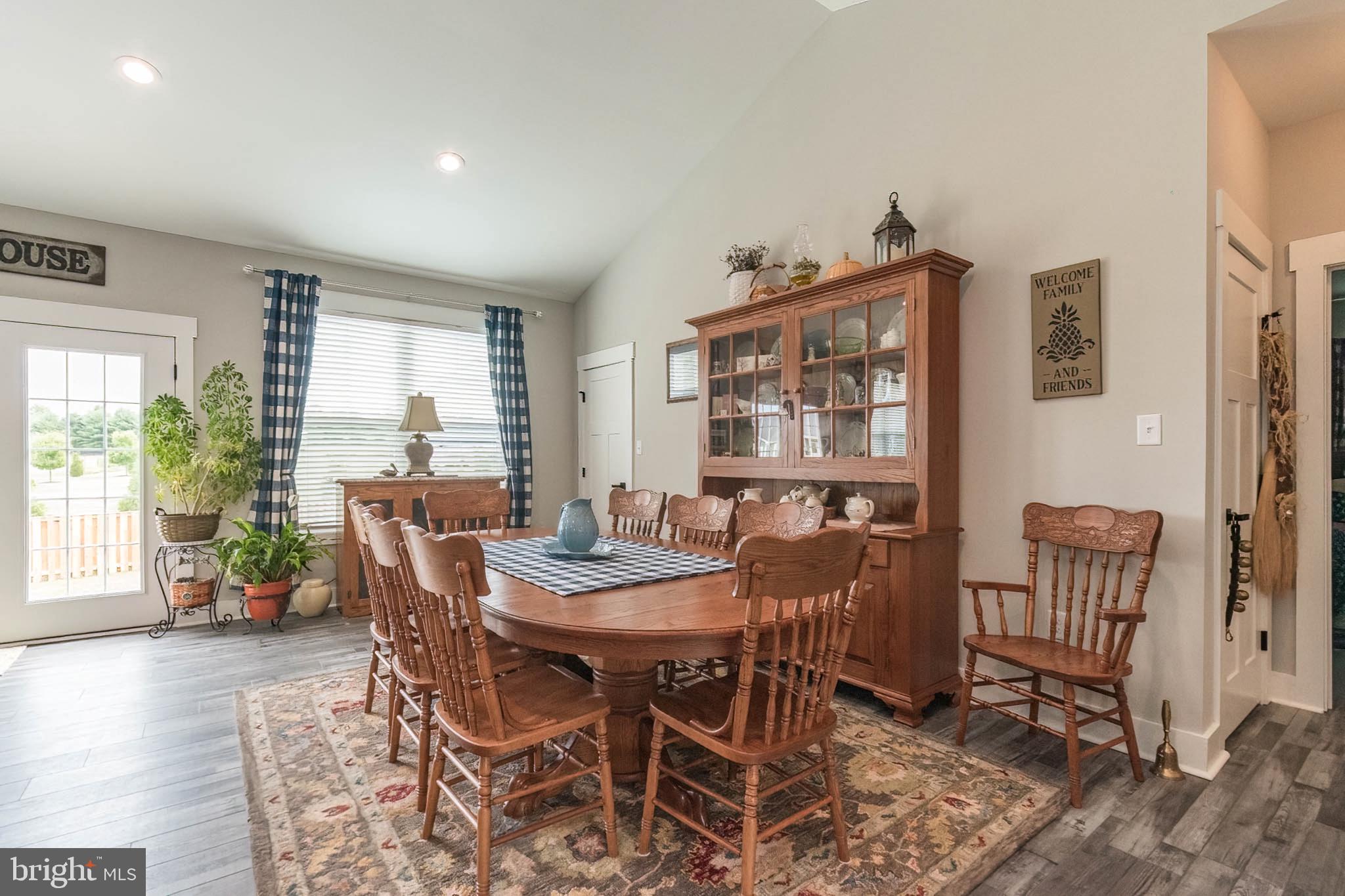 BROOKSIDE - Residential