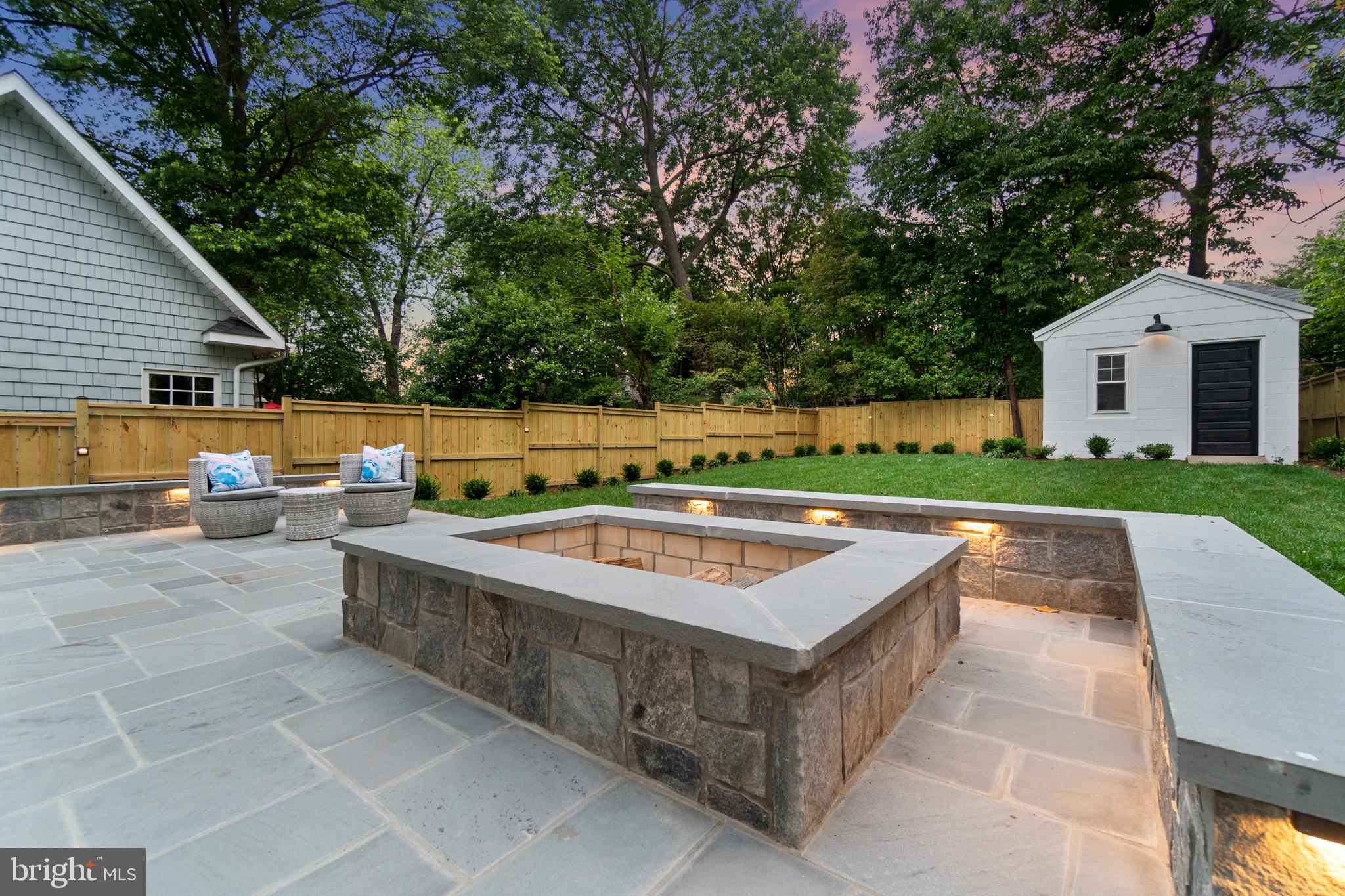 MURRAY HILL - Residential
