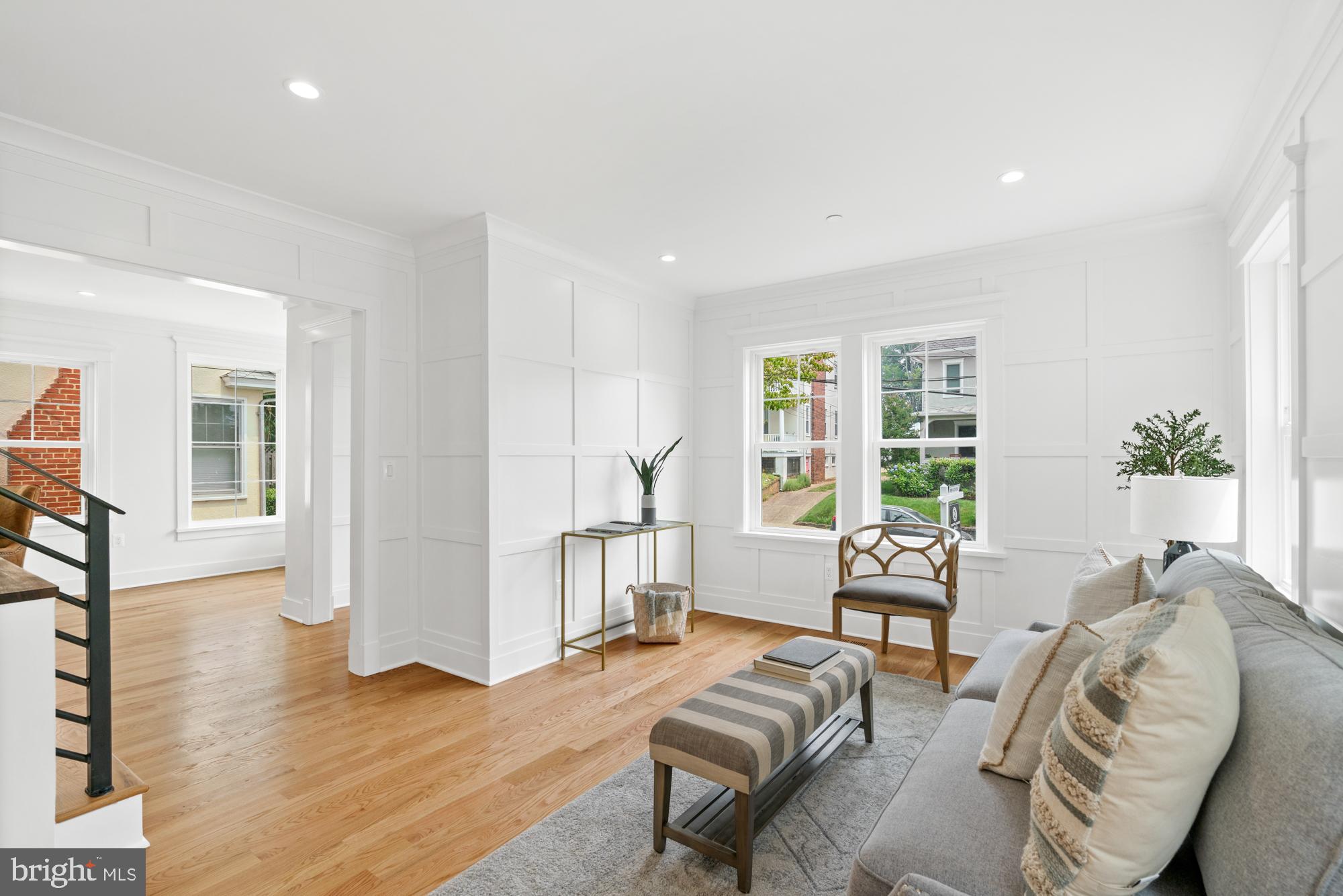 MURRAY HILL - Residential