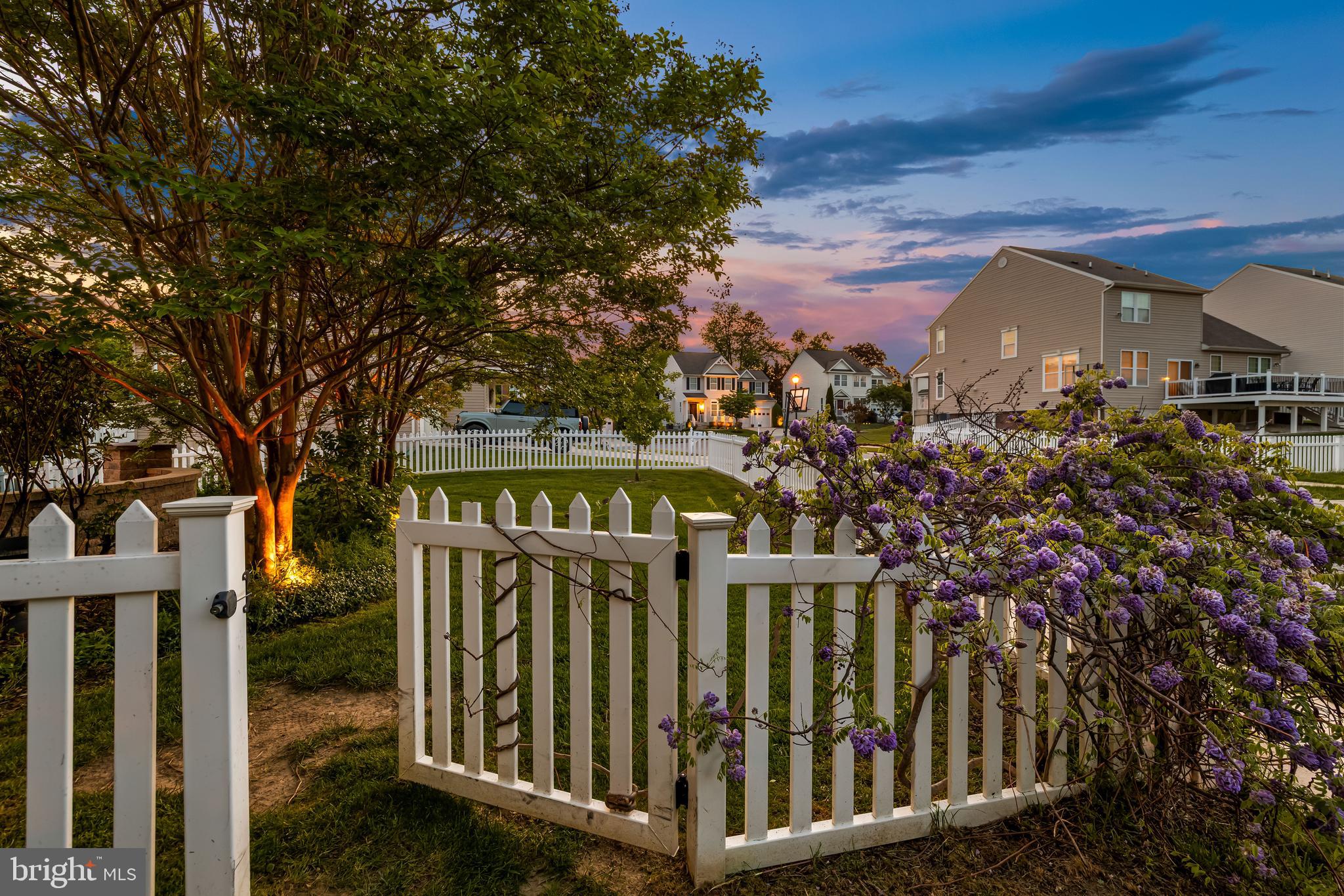 PERRY MEADOWS - Residential