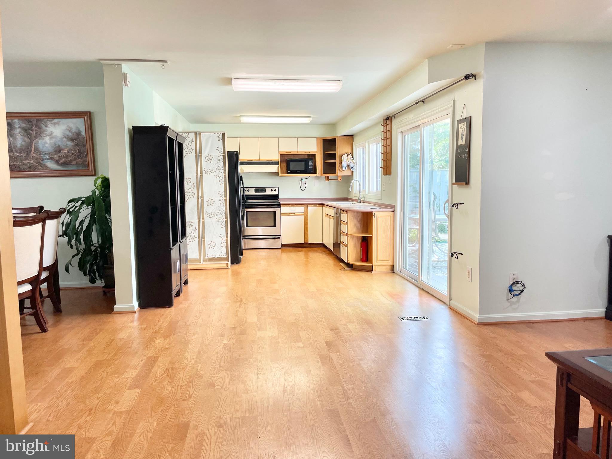 GREENBRIAR - Residential Lease