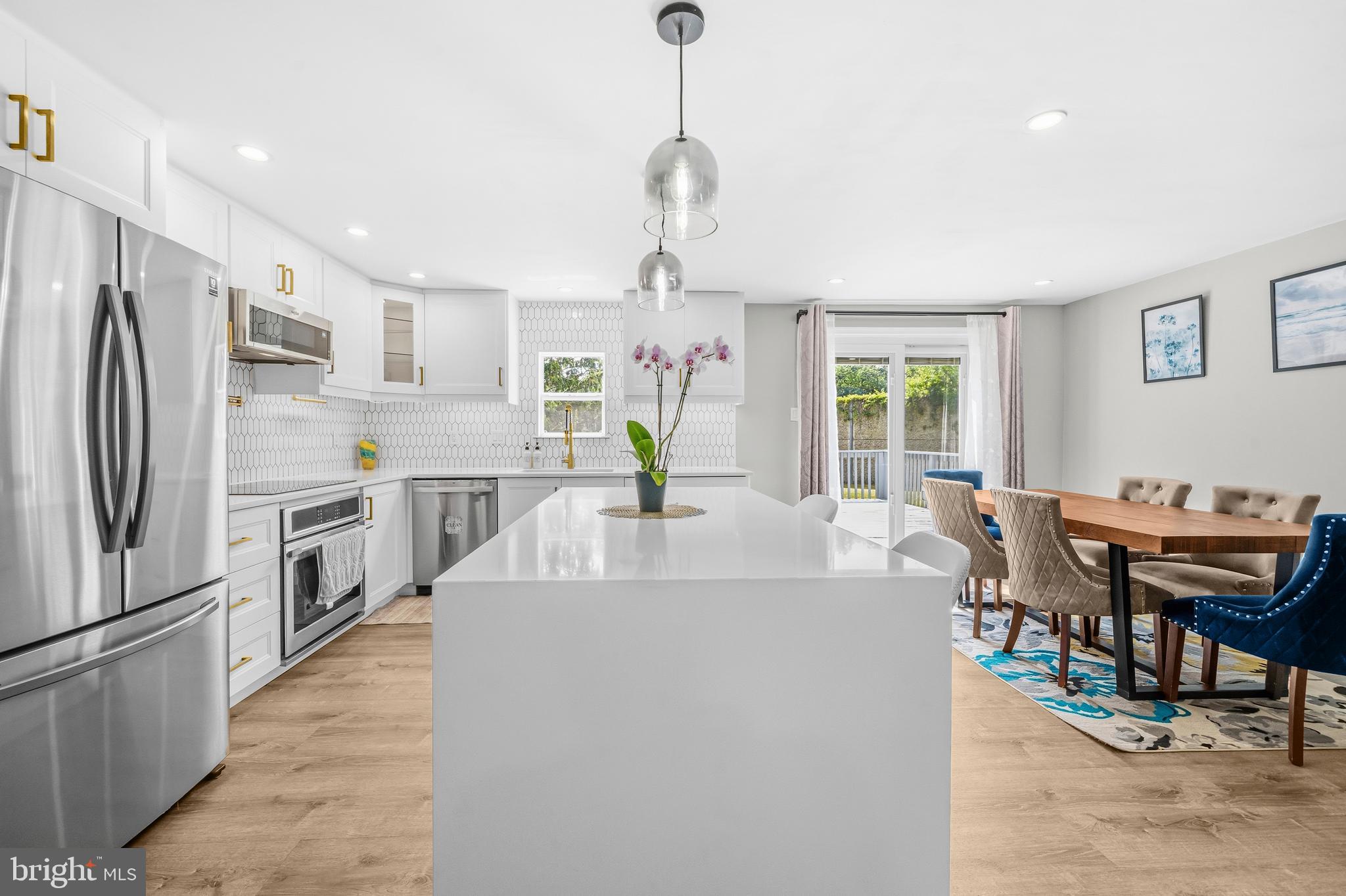 FOX MILL ESTATES - Residential