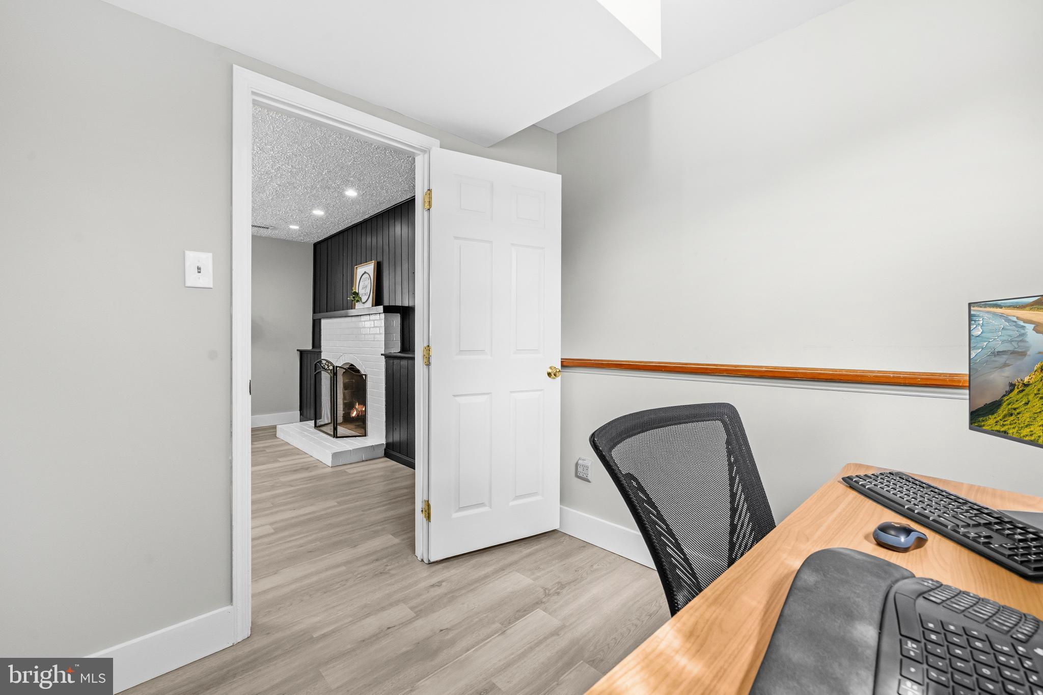FOX MILL ESTATES - Residential