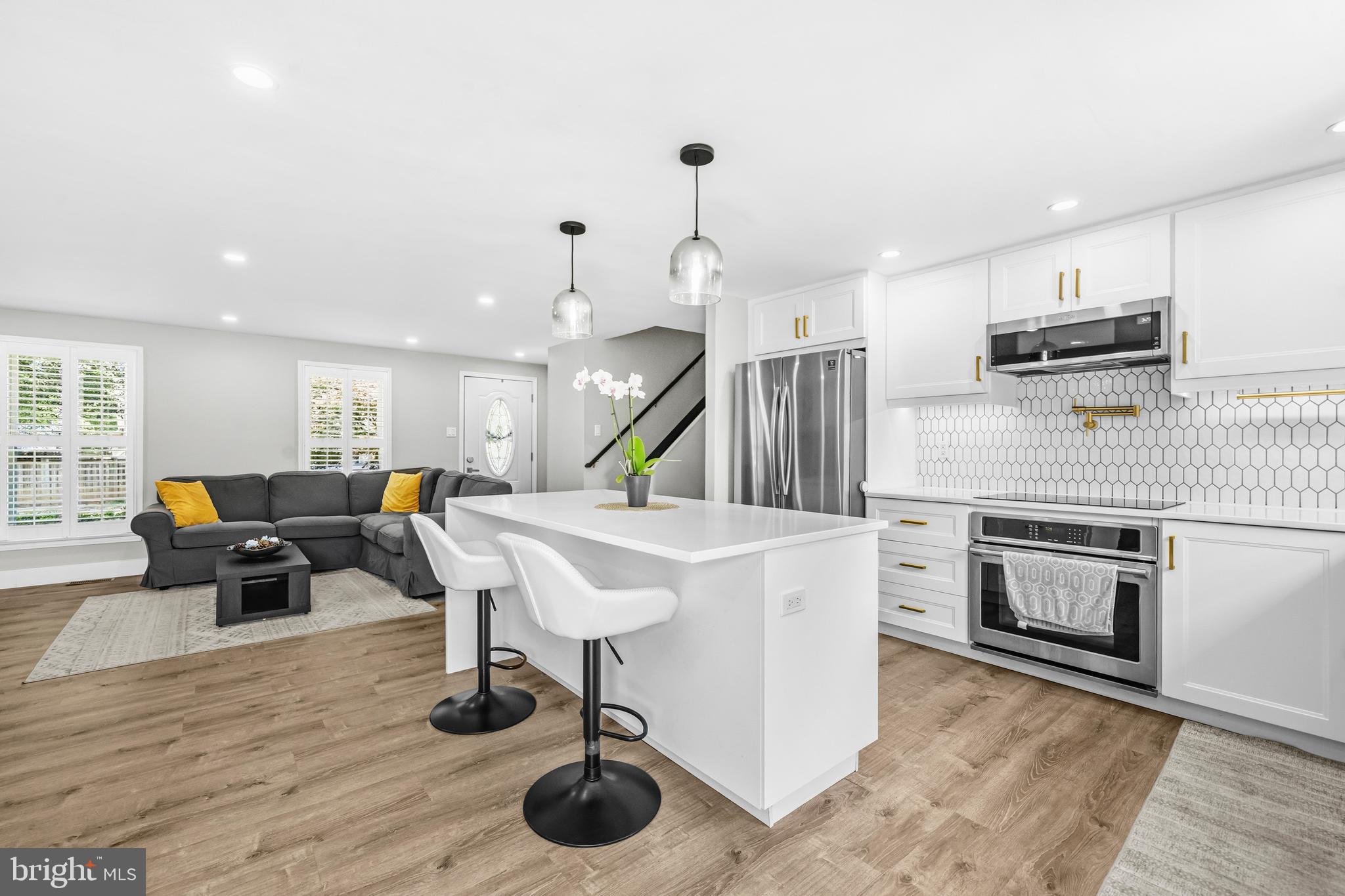 FOX MILL ESTATES - Residential