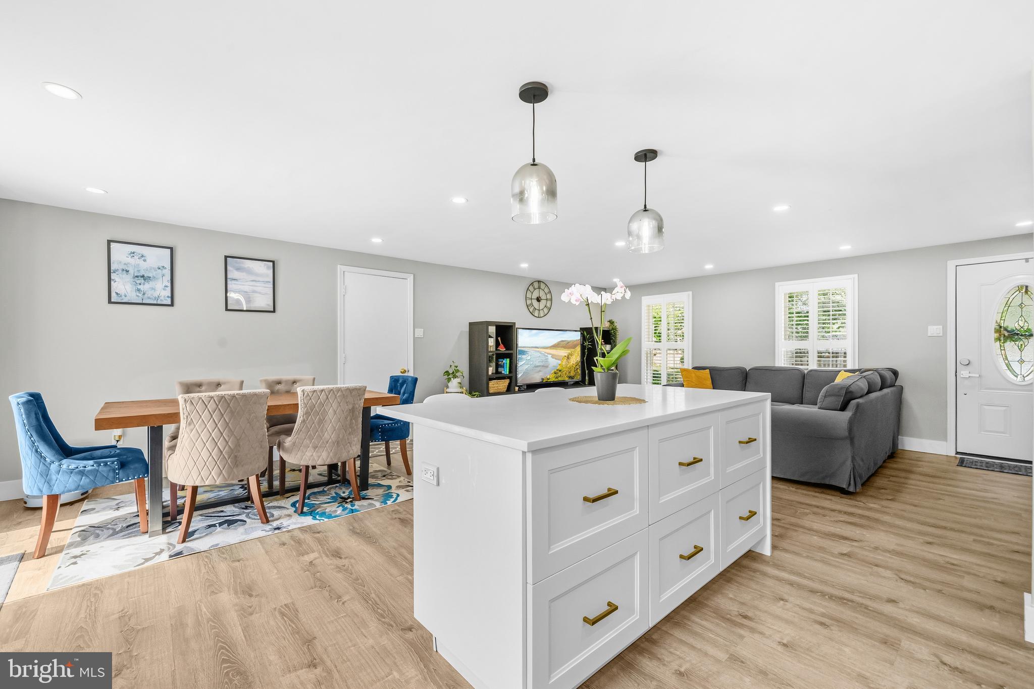FOX MILL ESTATES - Residential