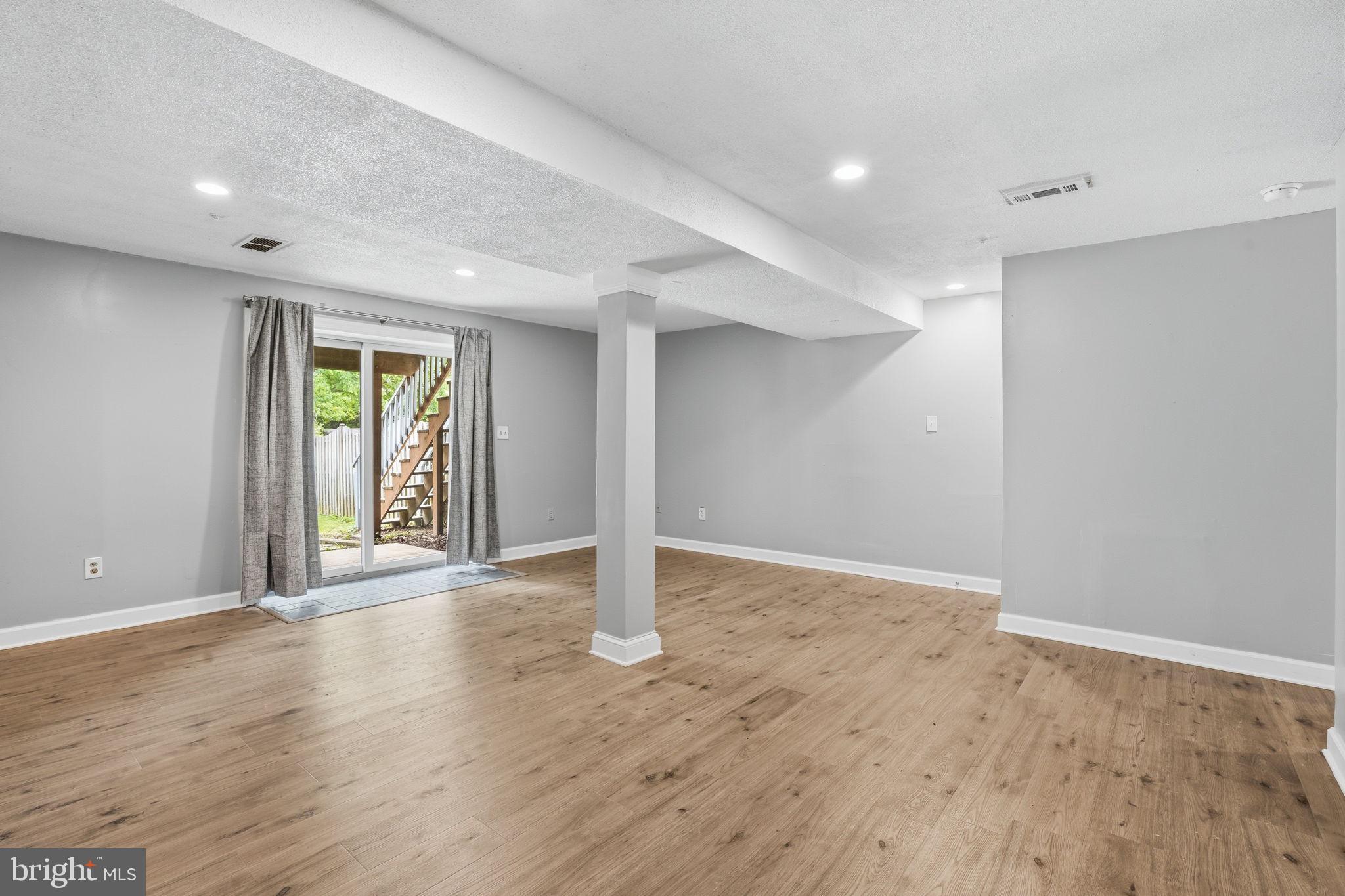 AVONDALE RUN - Residential
