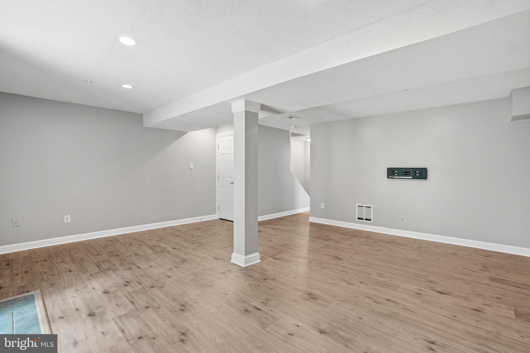 AVONDALE RUN - Residential